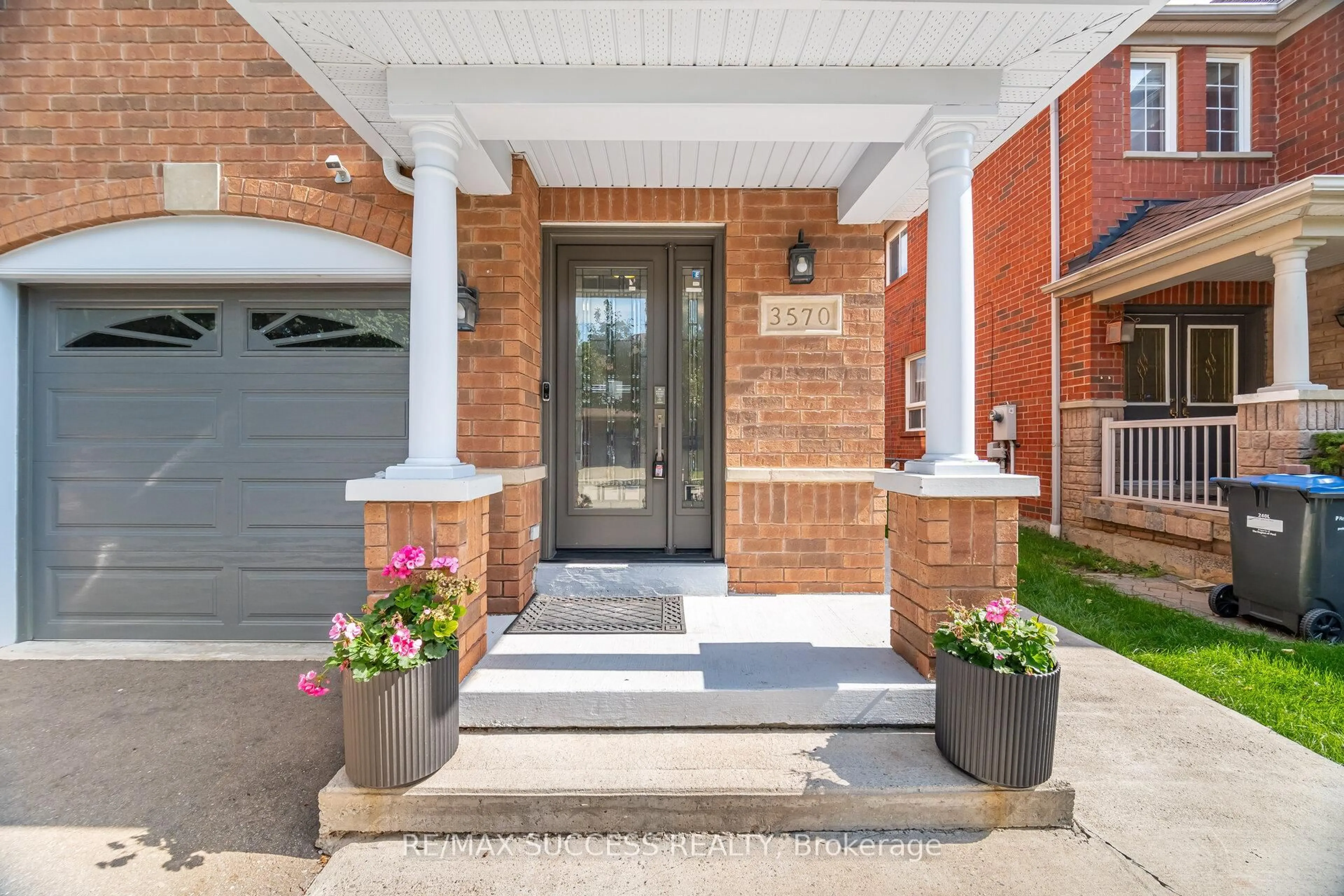 Home with brick exterior material, street for 3570 Southwick St, Mississauga Ontario L5M 7N8