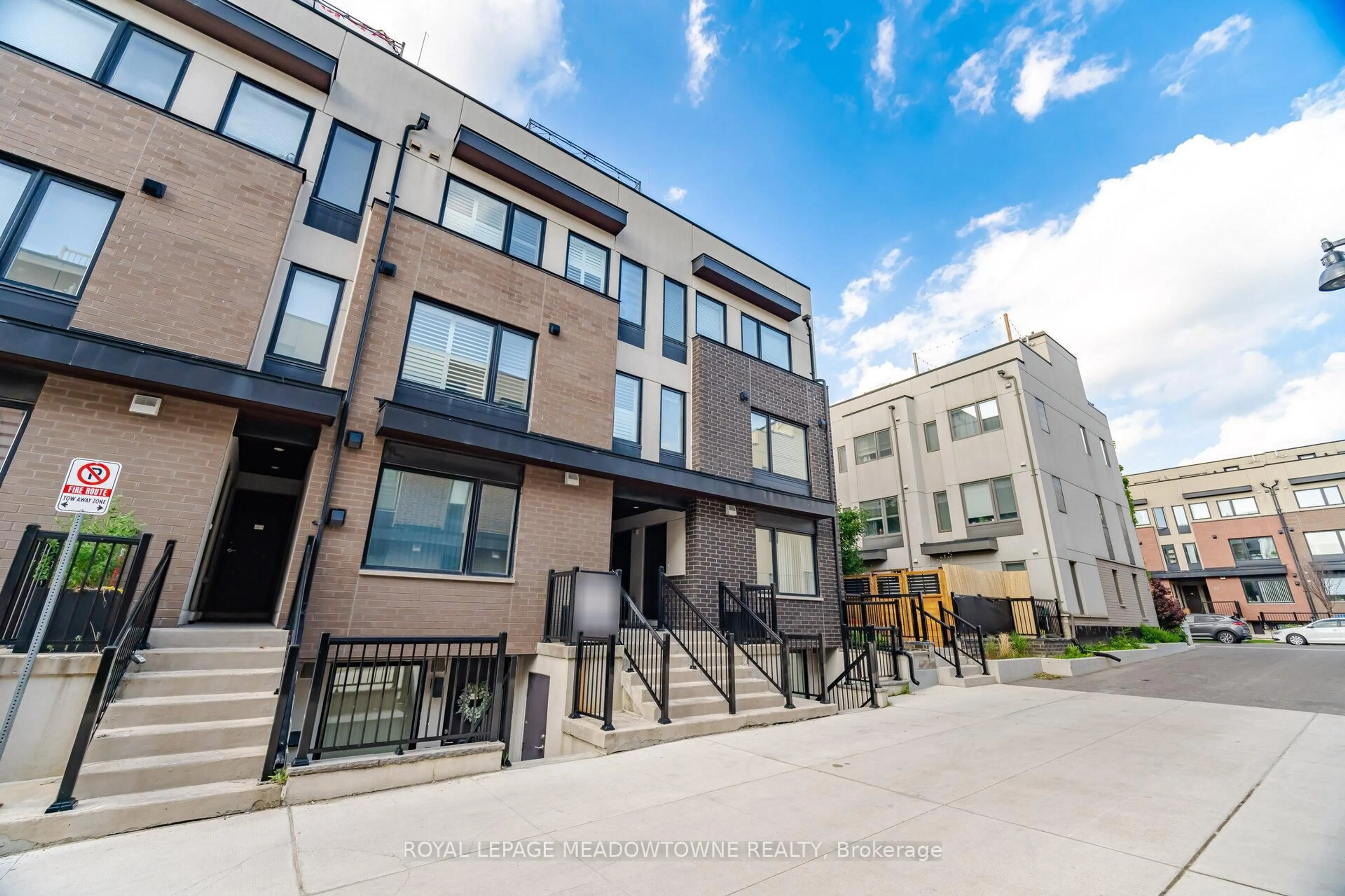 Patio, street for 146 William Duncan Rd #12, Toronto Ontario M3K 0B5