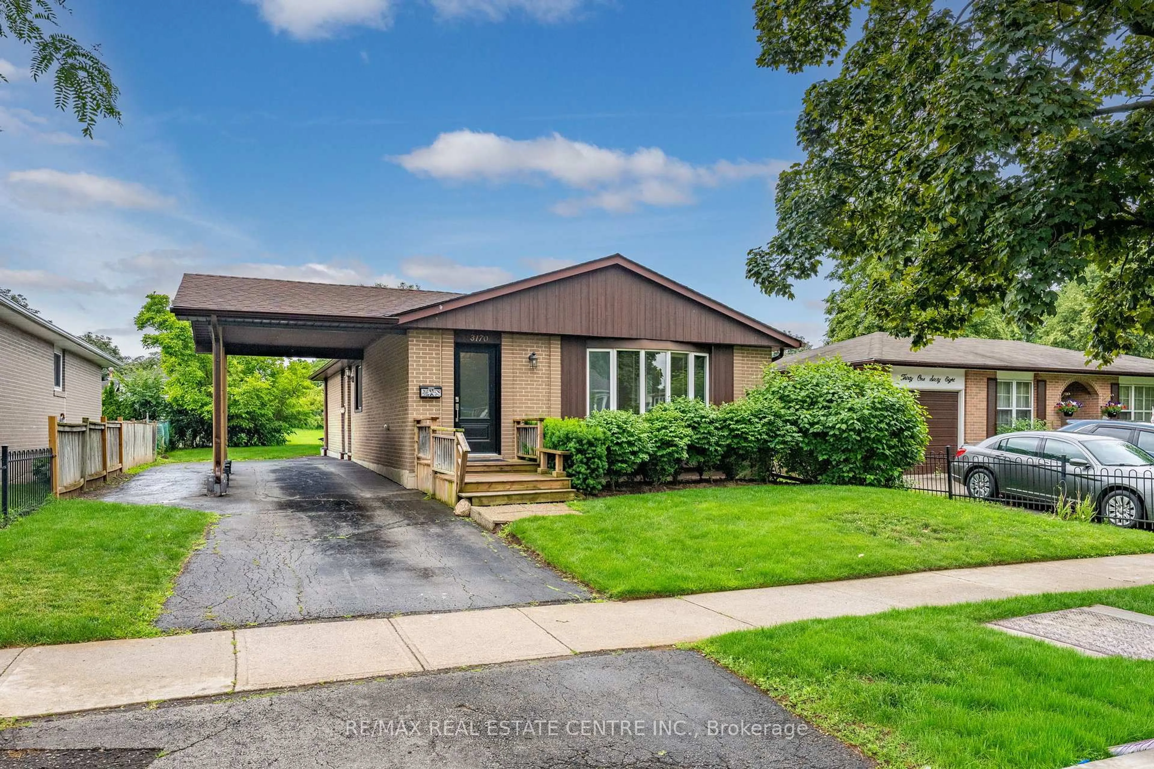 Unknown for 3170 Palmer Dr, Burlington Ontario L7M 1L4