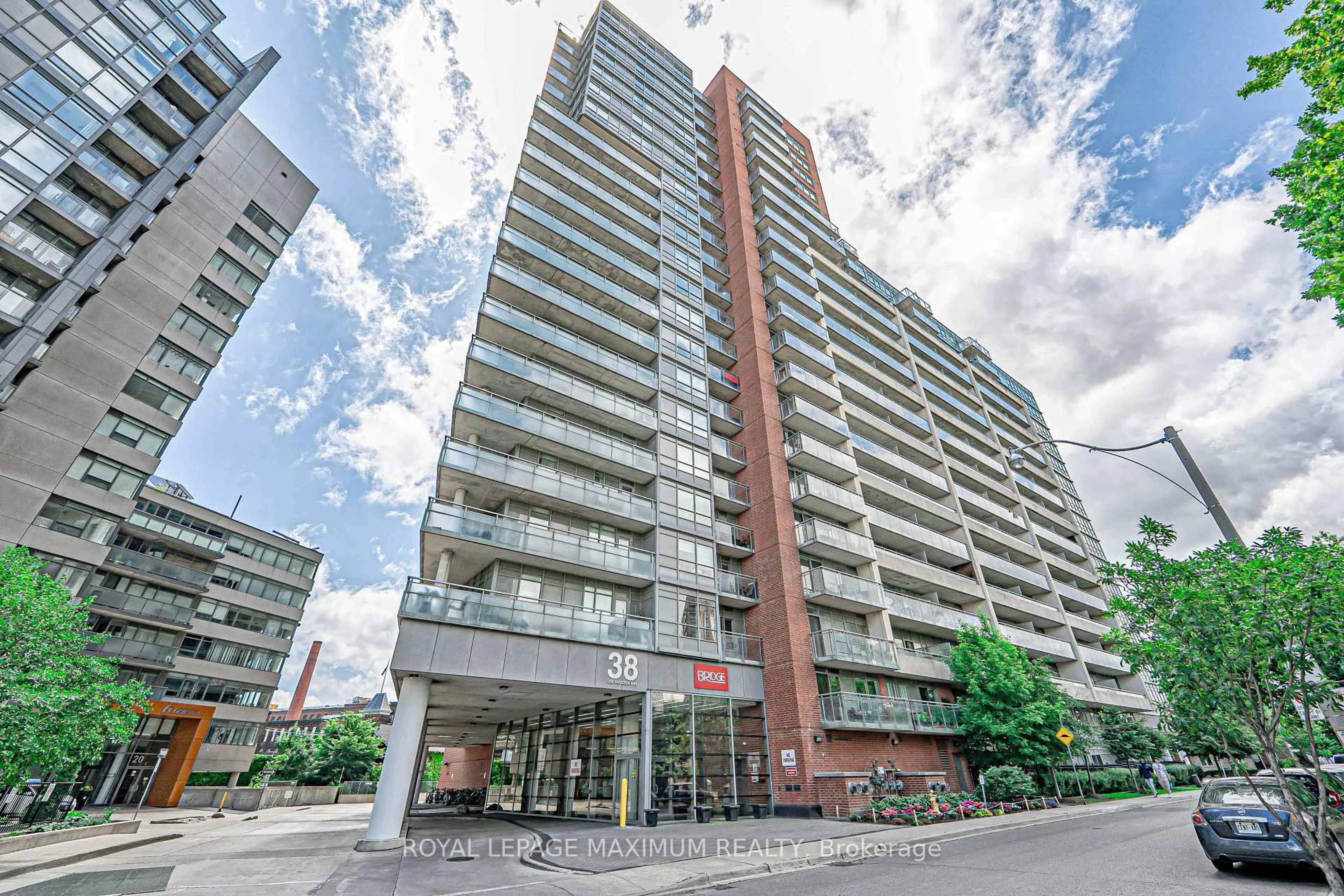 Unknown for 38 Joe Shuster Way #617, Toronto Ontario M6K 0A5