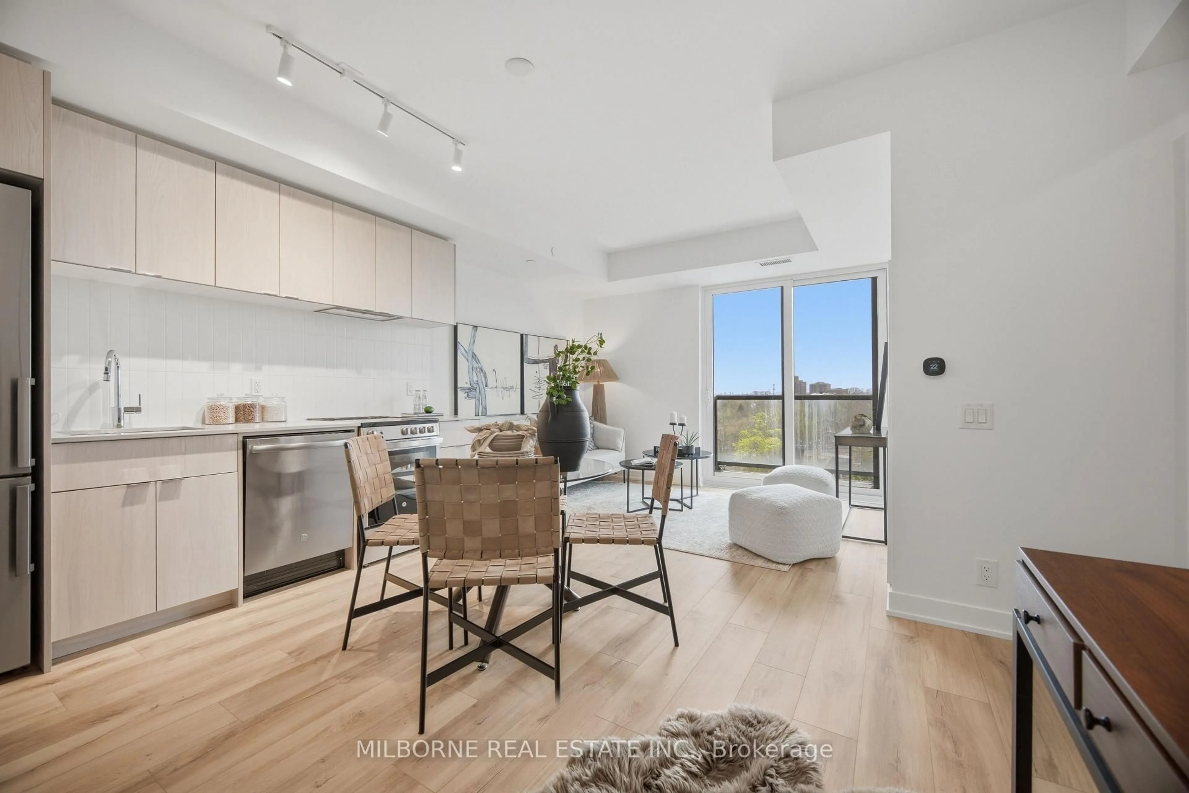 Open concept kitchen, unknown for 1660 Bloor St #1002, Toronto Ontario M6P 1A8