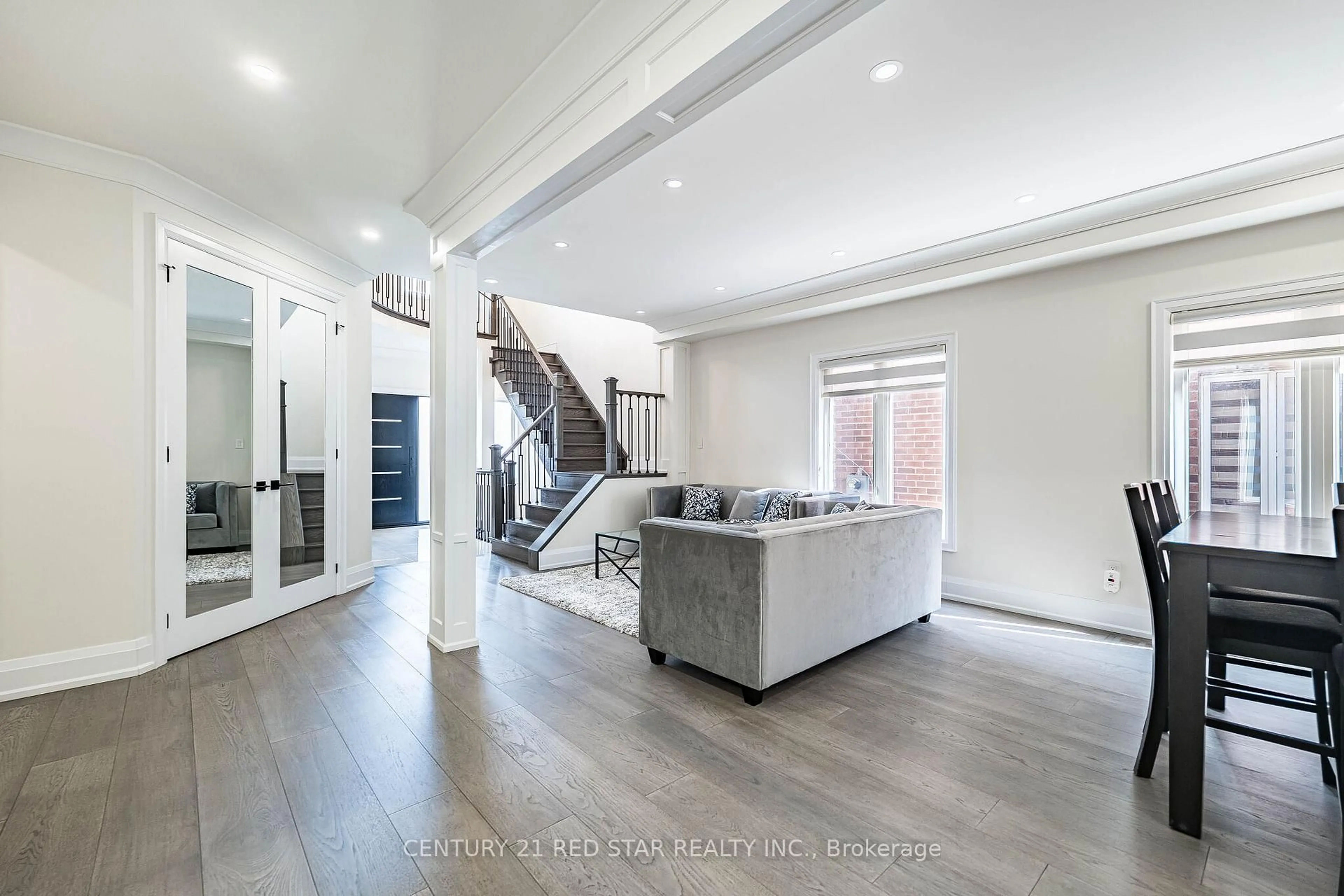 Unknown for 396 Derrydale Dr, Mississauga Ontario L5W 0E1