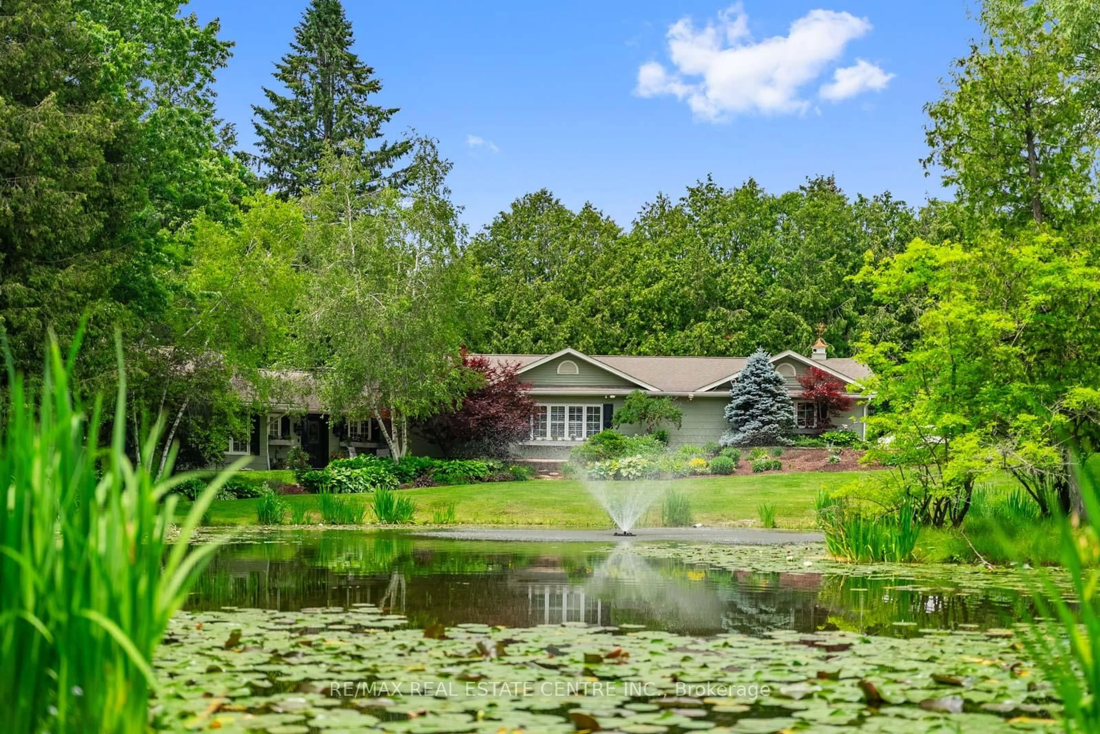 Pool for 2 Cedar Dr, Caledon Ontario L7K 1H6