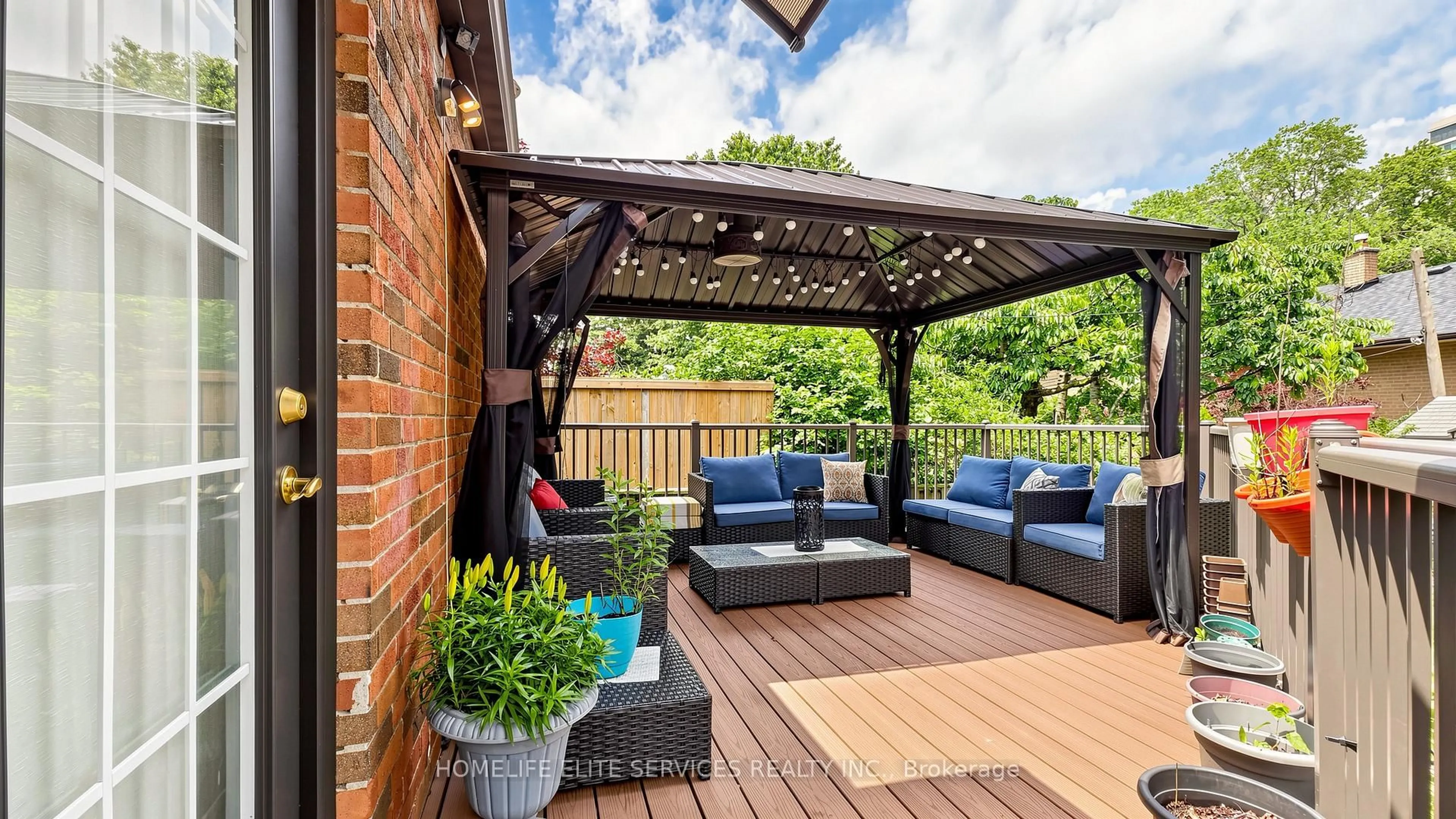 Patio, street for 1 Helsby Cres, Toronto Ontario M8W 4V7