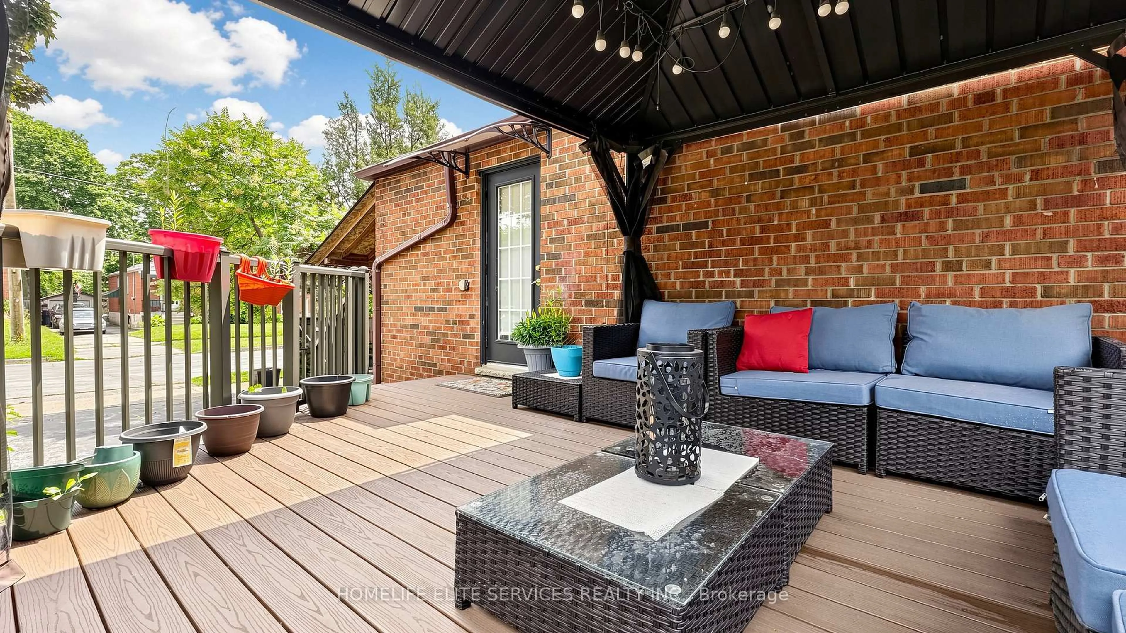 Patio, street for 1 Helsby Cres, Toronto Ontario M8W 4V7