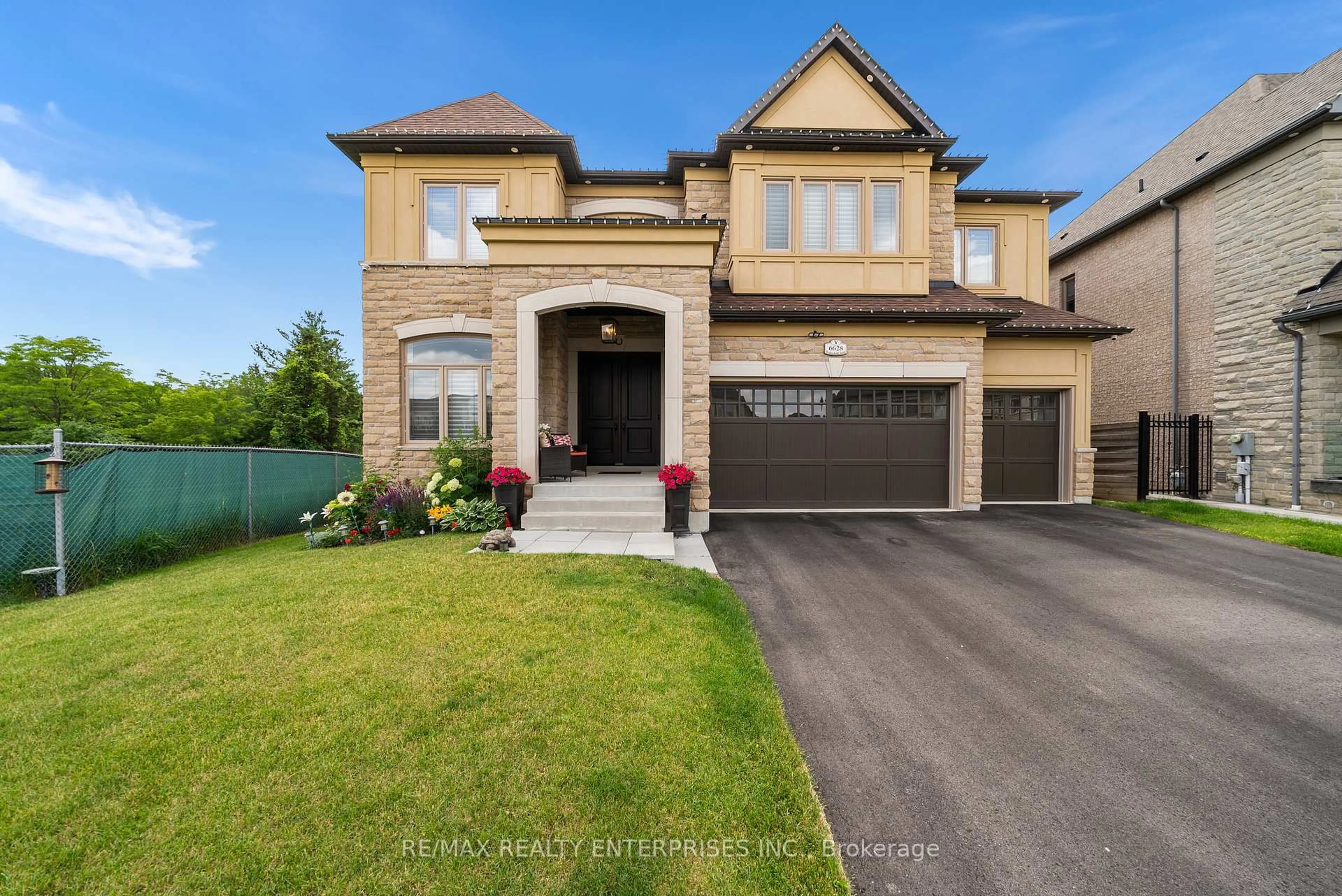 Home with brick exterior material, street for 6628 Rothschild Tr, Mississauga Ontario L5W 0A6