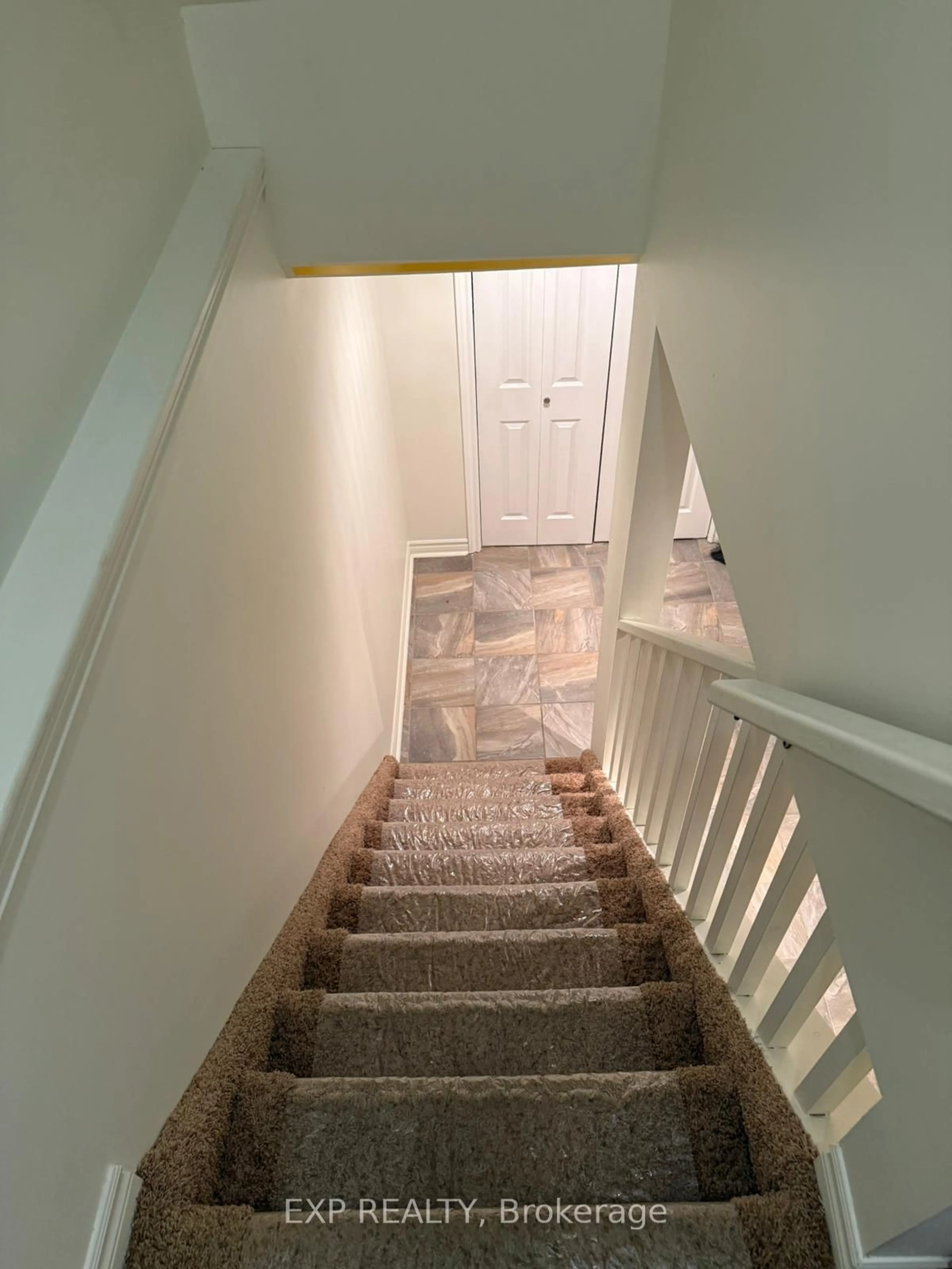 Stairs for 5066 Mercer Common, Burlington Ontario L7L 0A4