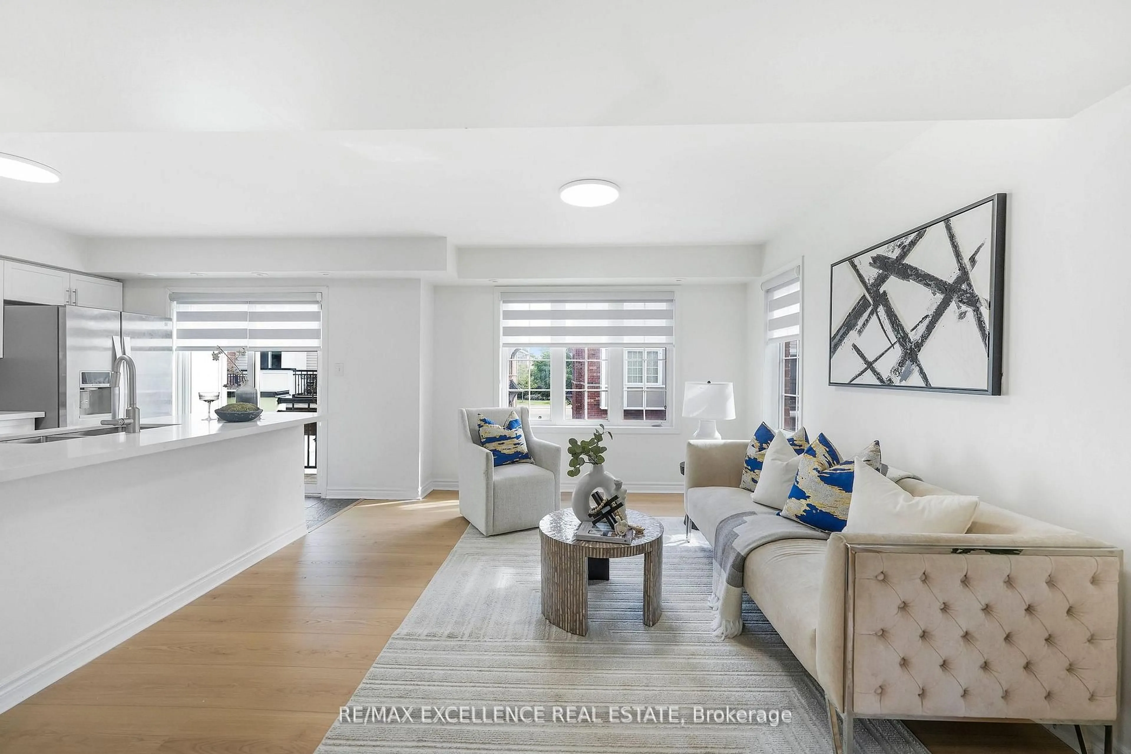 Living room with furniture, unknown for 2614 Dashwood Dr #10, Oakville Ontario L6M 0K5