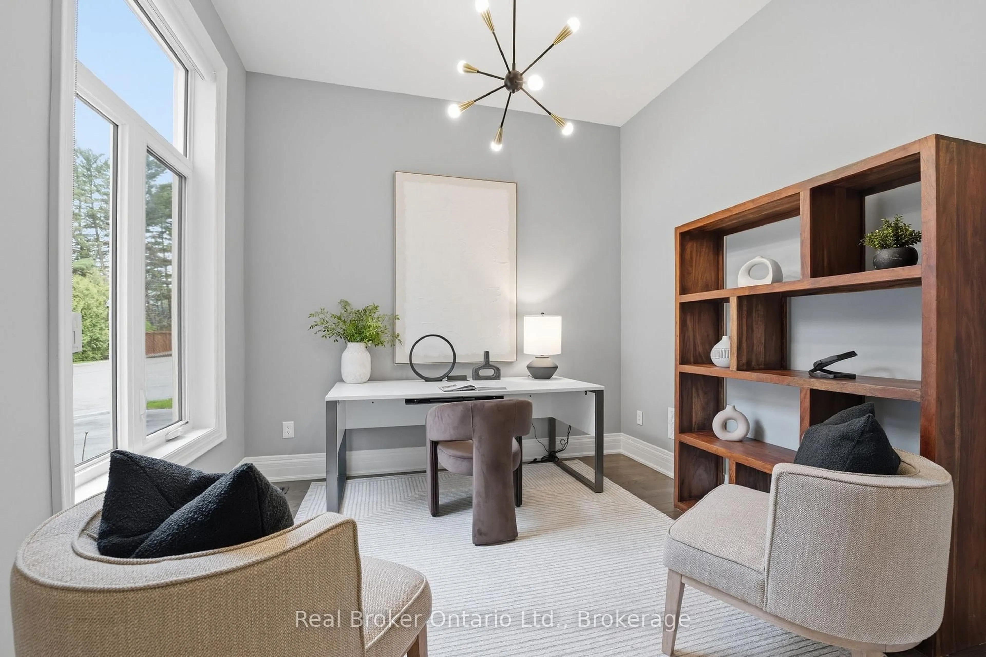 Living room with furniture, unknown for 2541 Kate Common, Oakville Ontario L6L 0E9