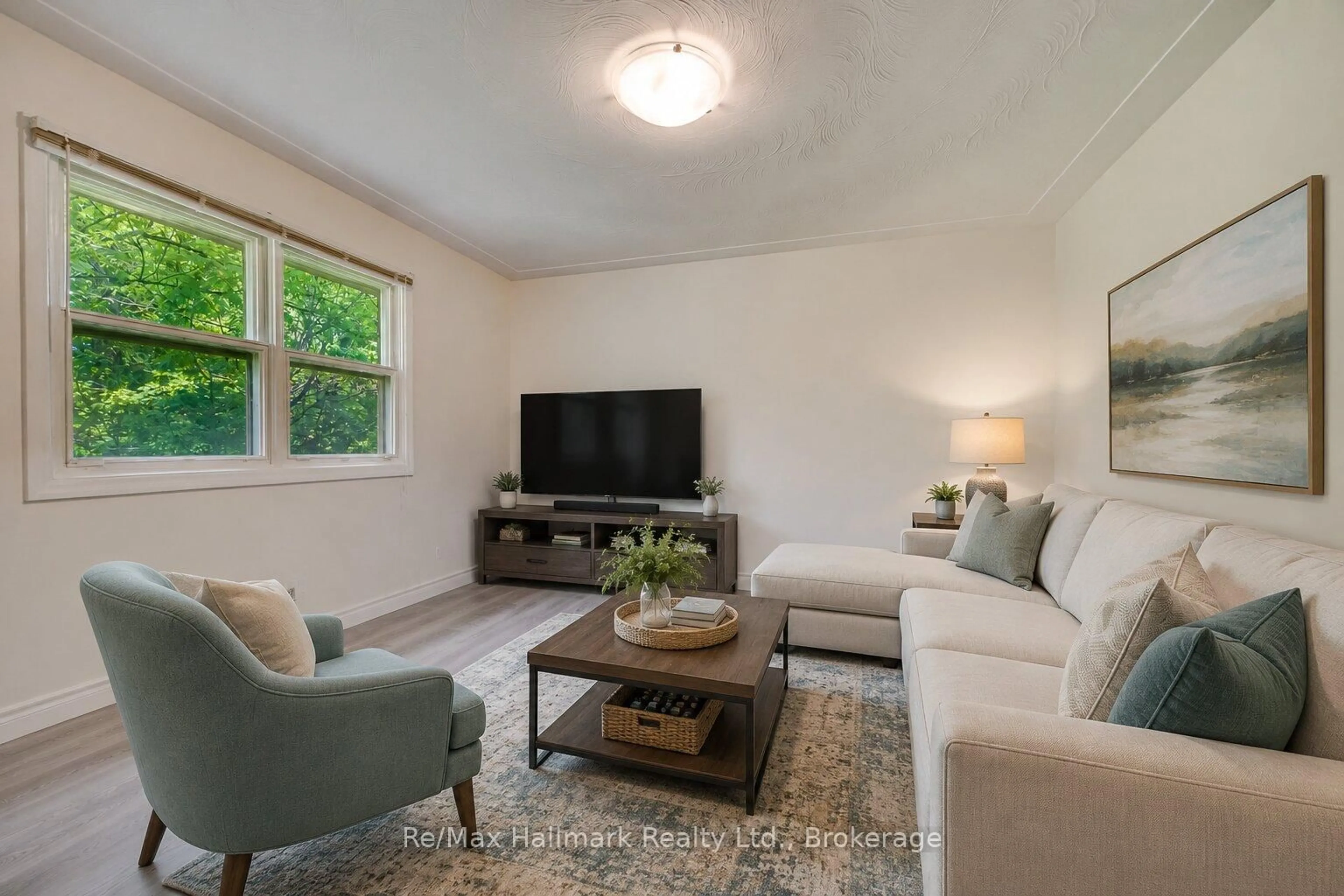 Living room with furniture, unknown for 5371 Dundas St, Burlington Ontario L7R 3X4