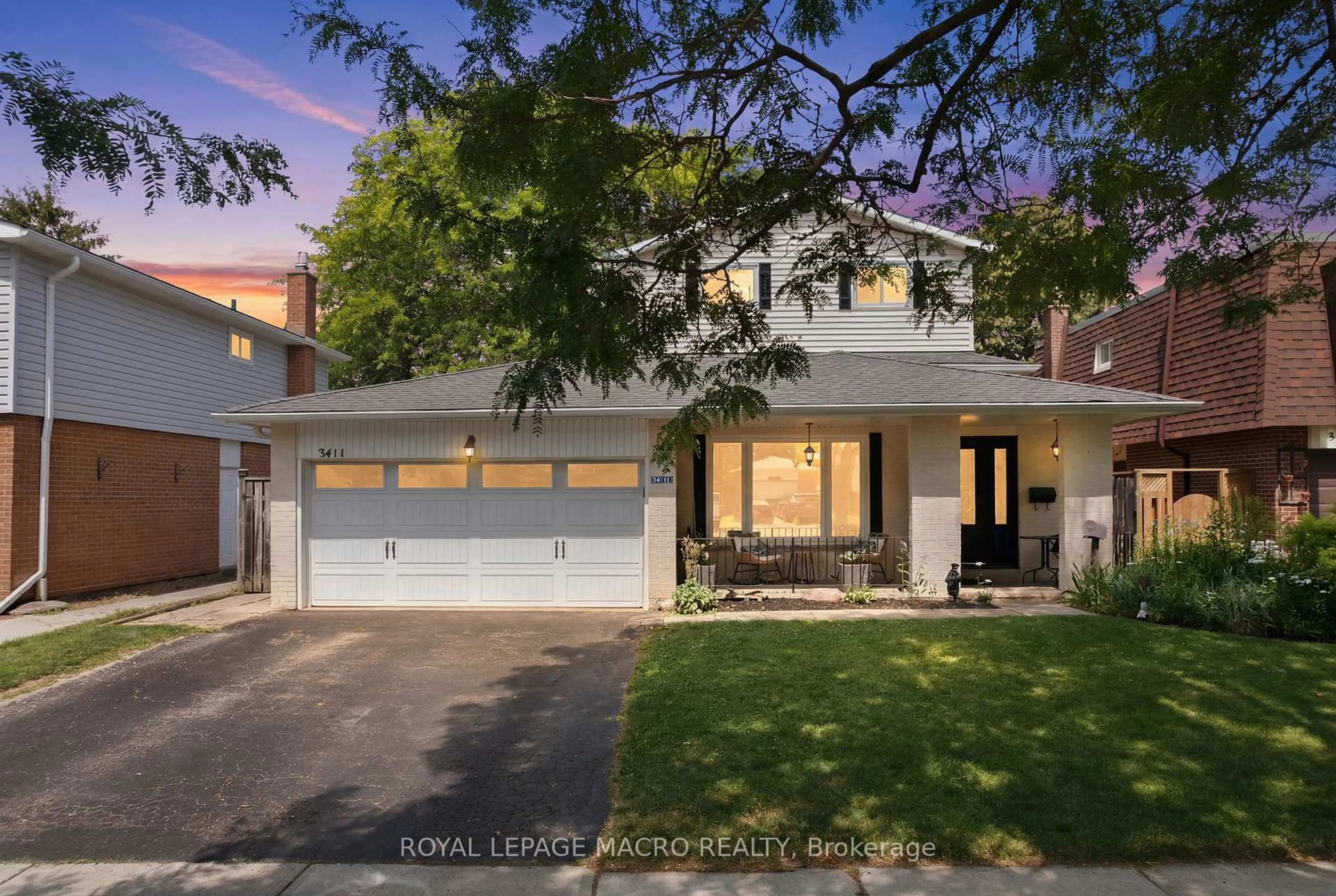 Home with brick exterior material, street for 3411 Lansdown Dr, Burlington Ontario L7M 1S5