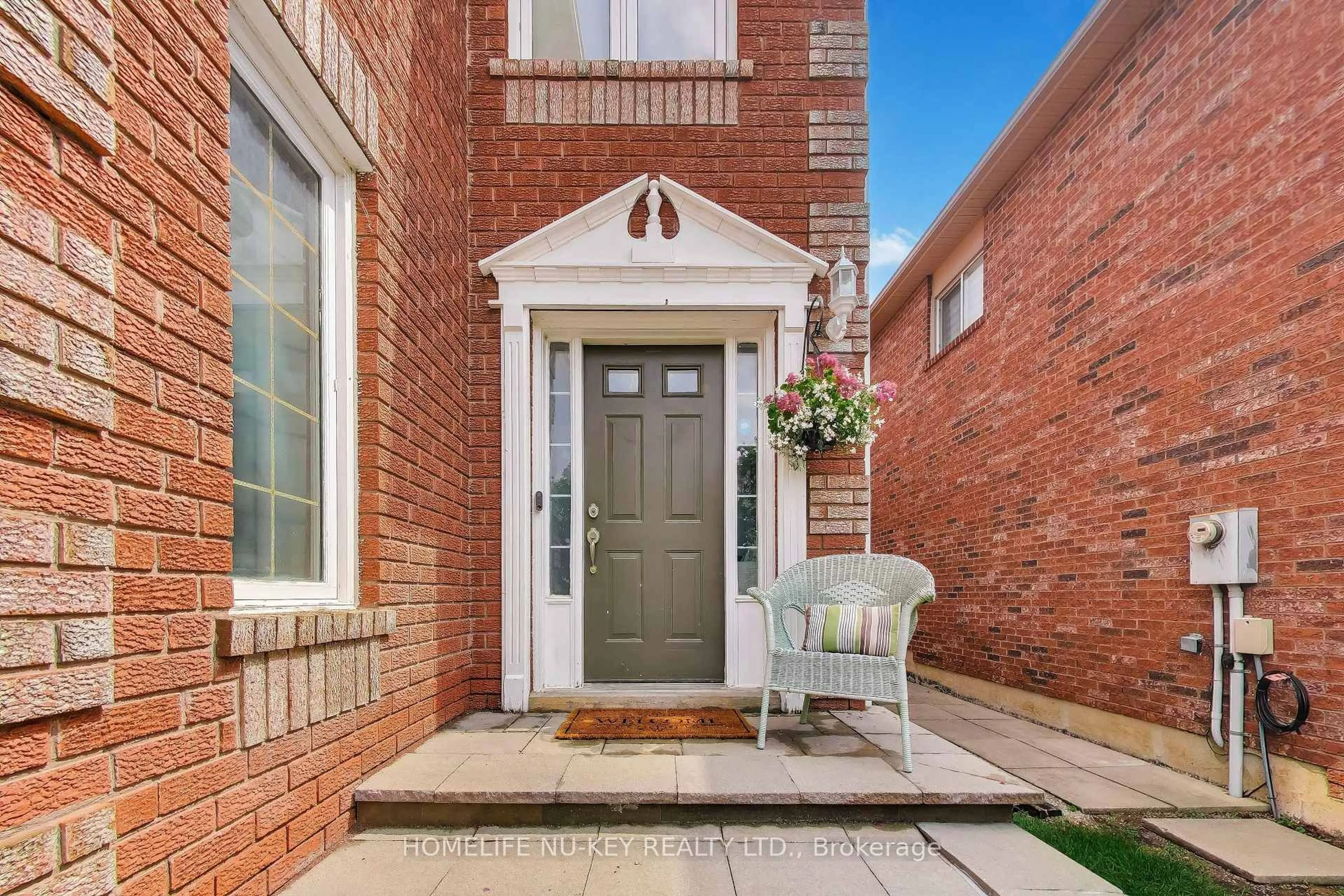 Home with brick exterior material, street for 27 Lauchlin Cres, Halton Hills Ontario L7G 5R1