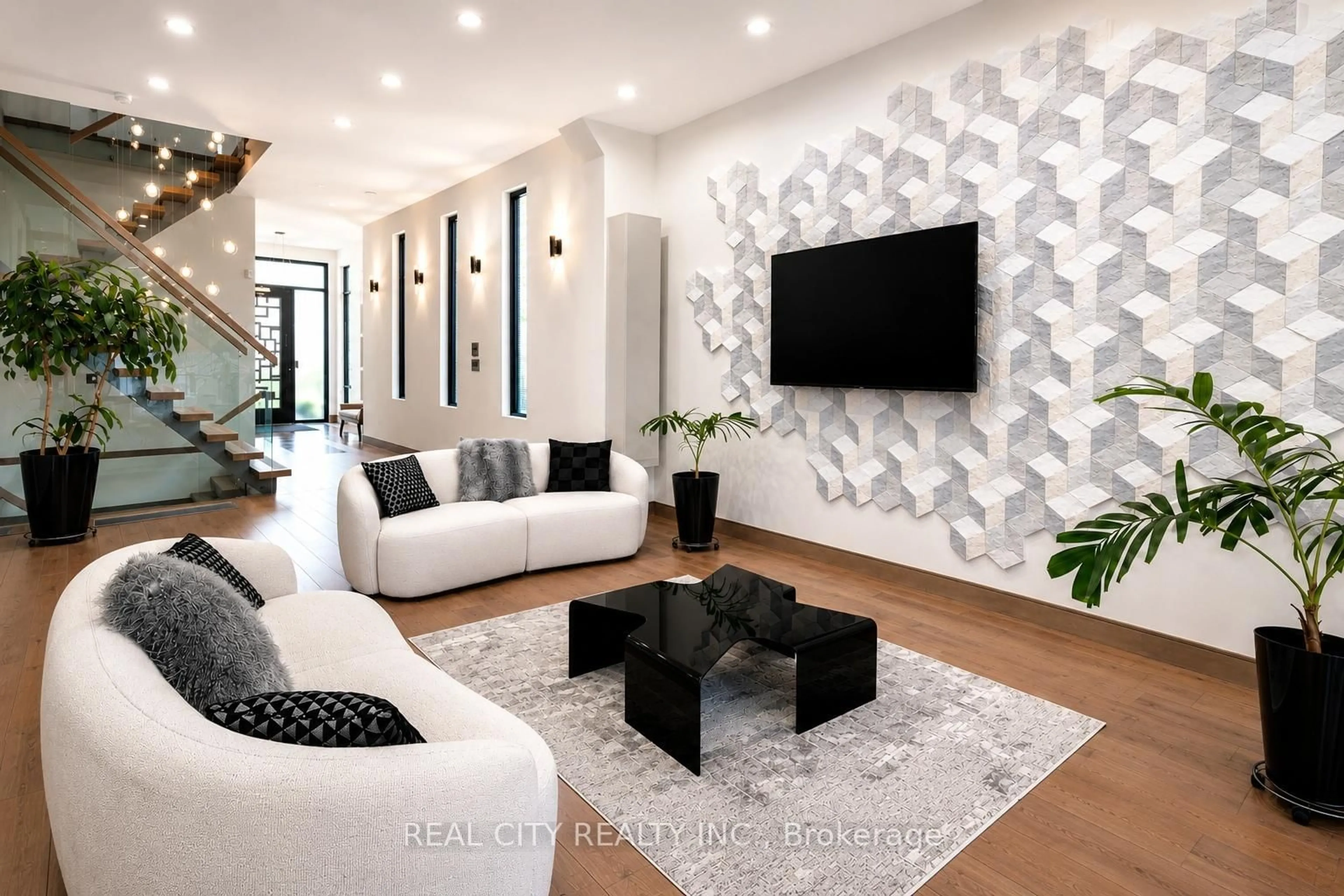 Living room with furniture, unknown for 662 Byngmount Ave, Mississauga Ontario L5G 1R4