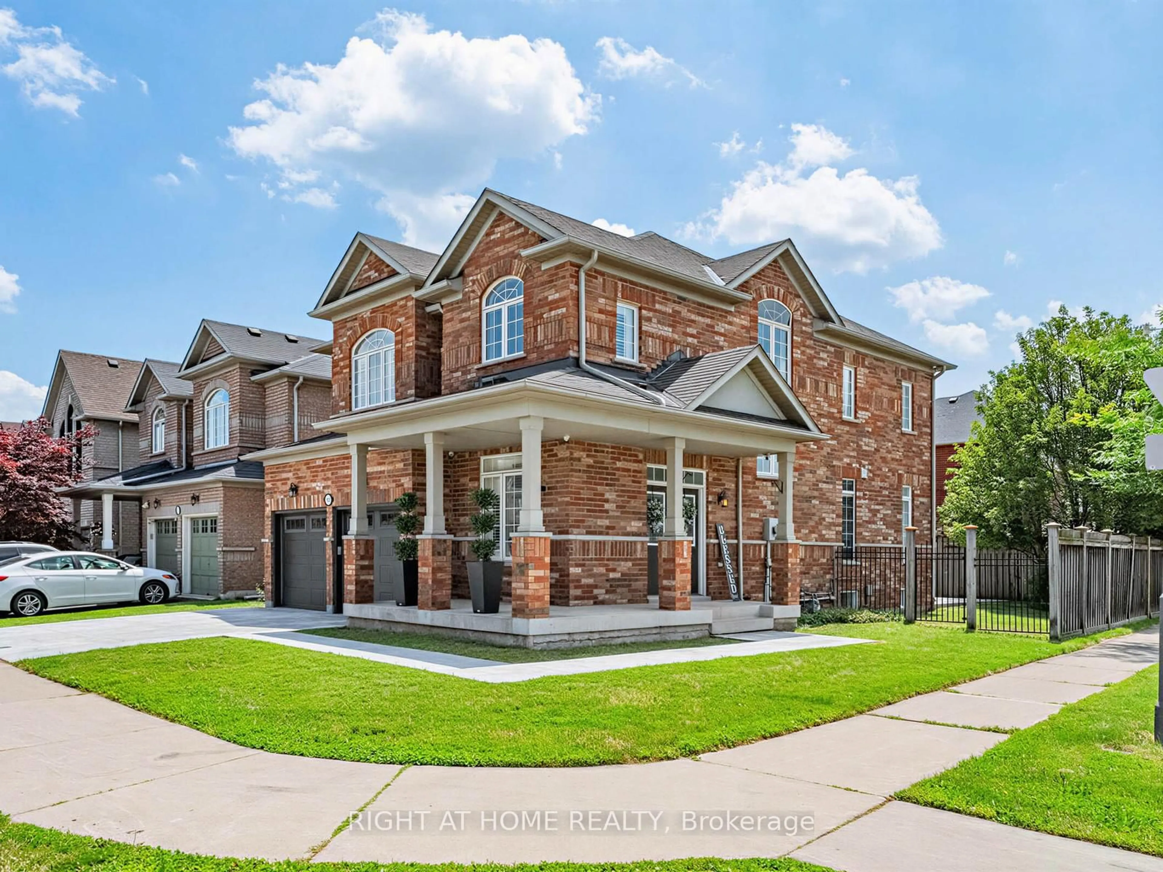 Home with brick exterior material, street for 2042 Quinte St, Burlington Ontario L7L 7B9