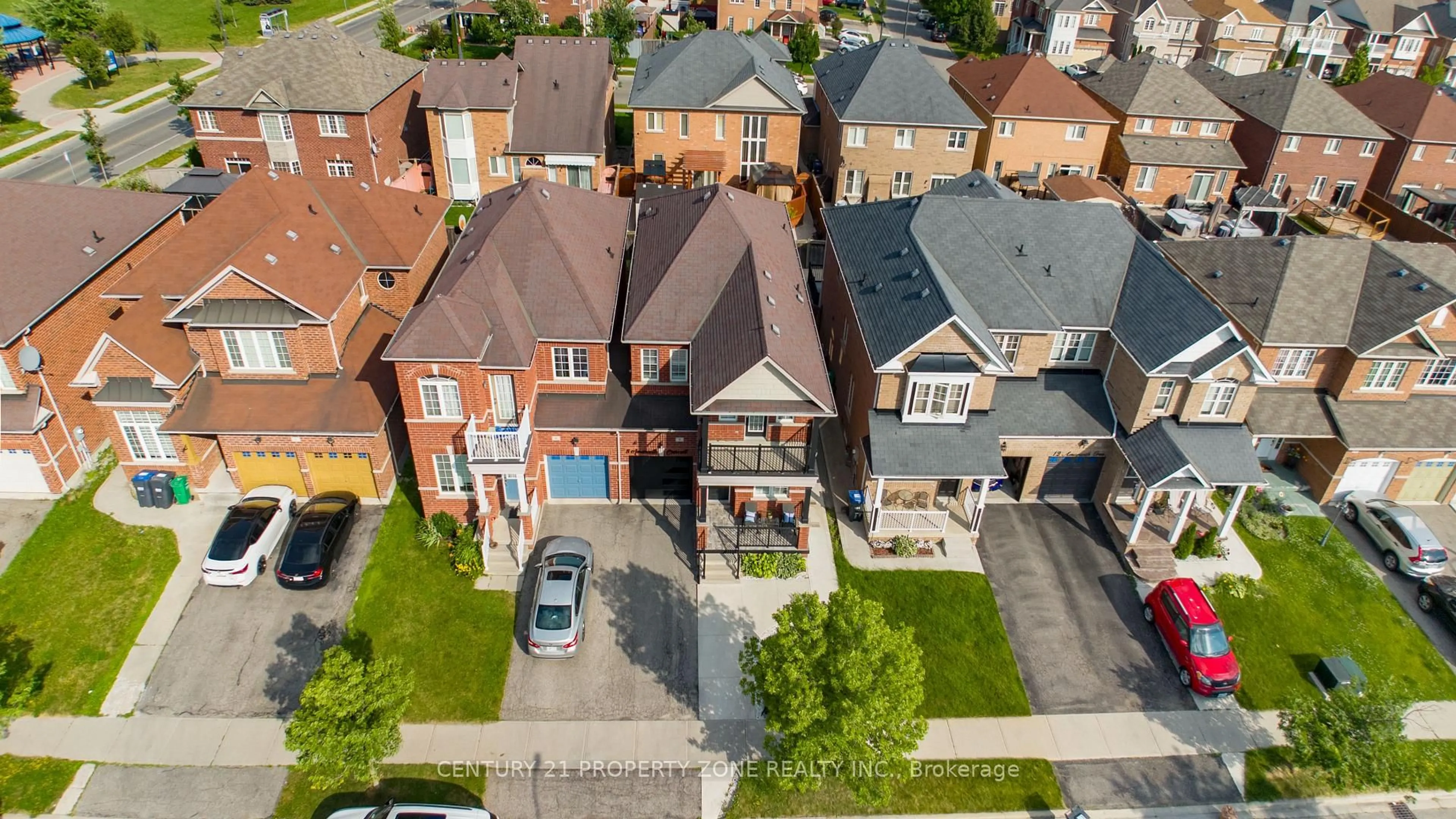 A pic from outside/outdoor area/front of a property/back of a property/a pic from drone, street for 8 Amaranth Cres, Brampton Ontario L7A 0L7
