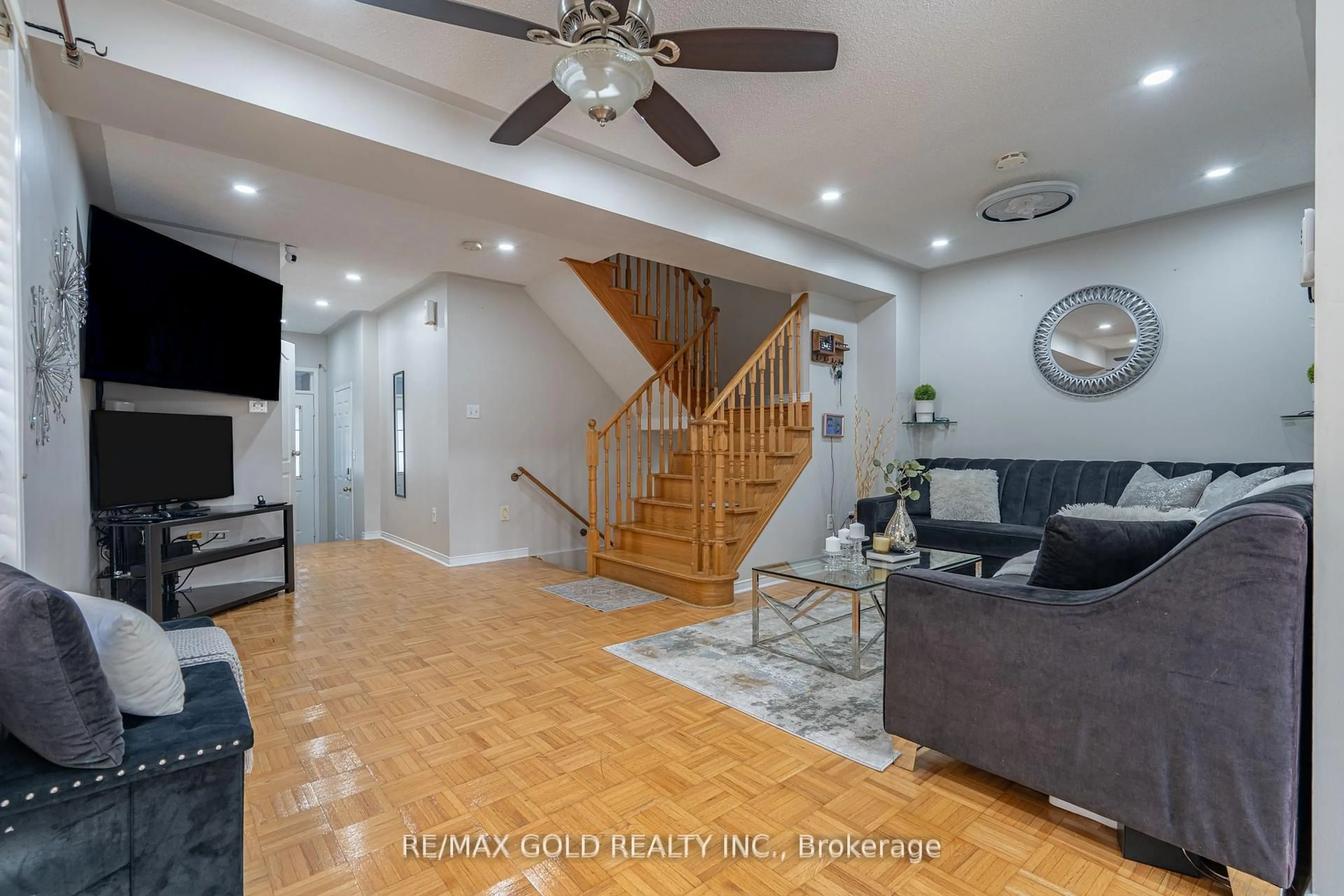 Living room with furniture, unknown for 7 Sand Cherry Cres, Brampton Ontario L6R 3A9