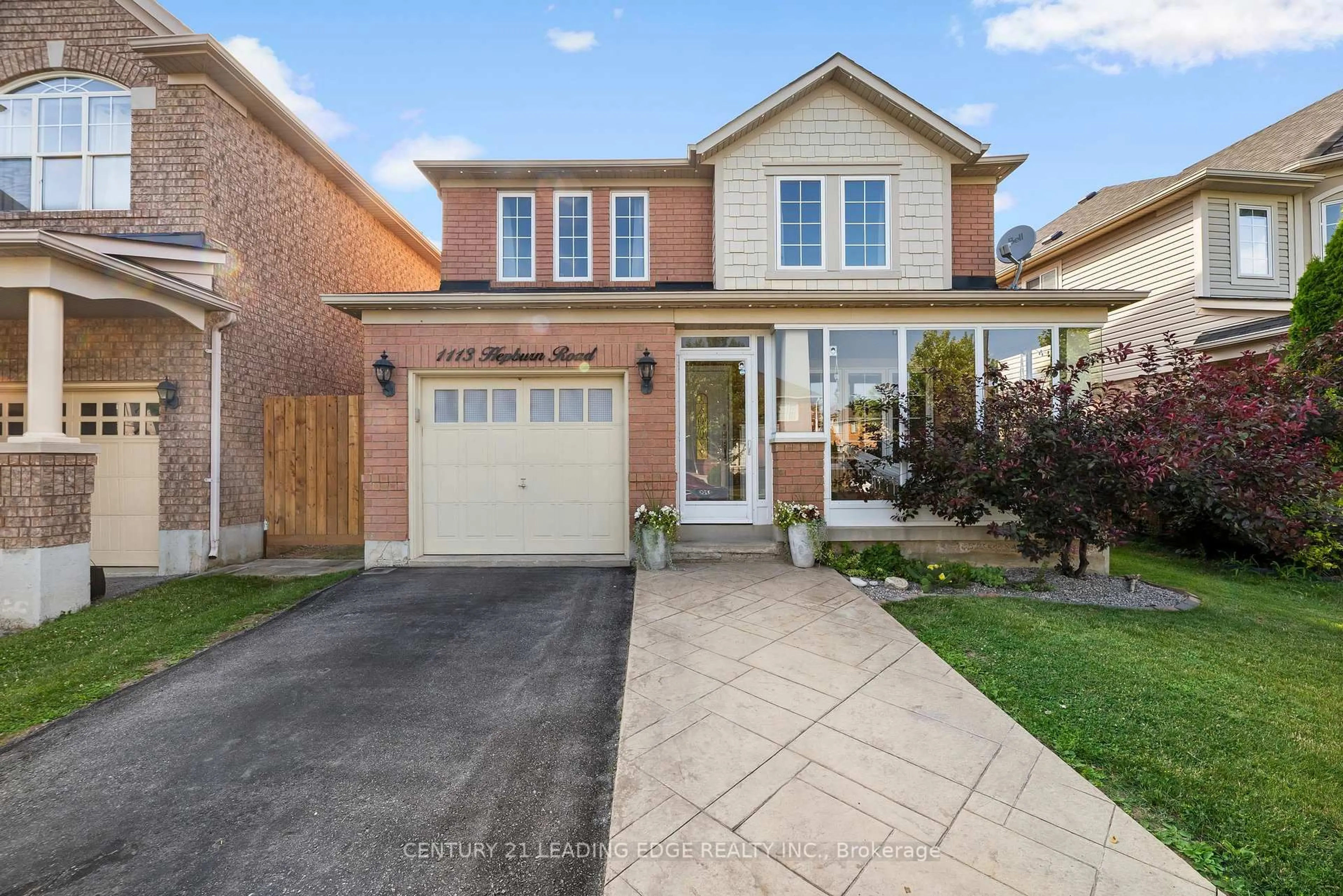 Home with brick exterior material, street for 1113 Hepburn Rd, Milton Ontario L9T 6X5