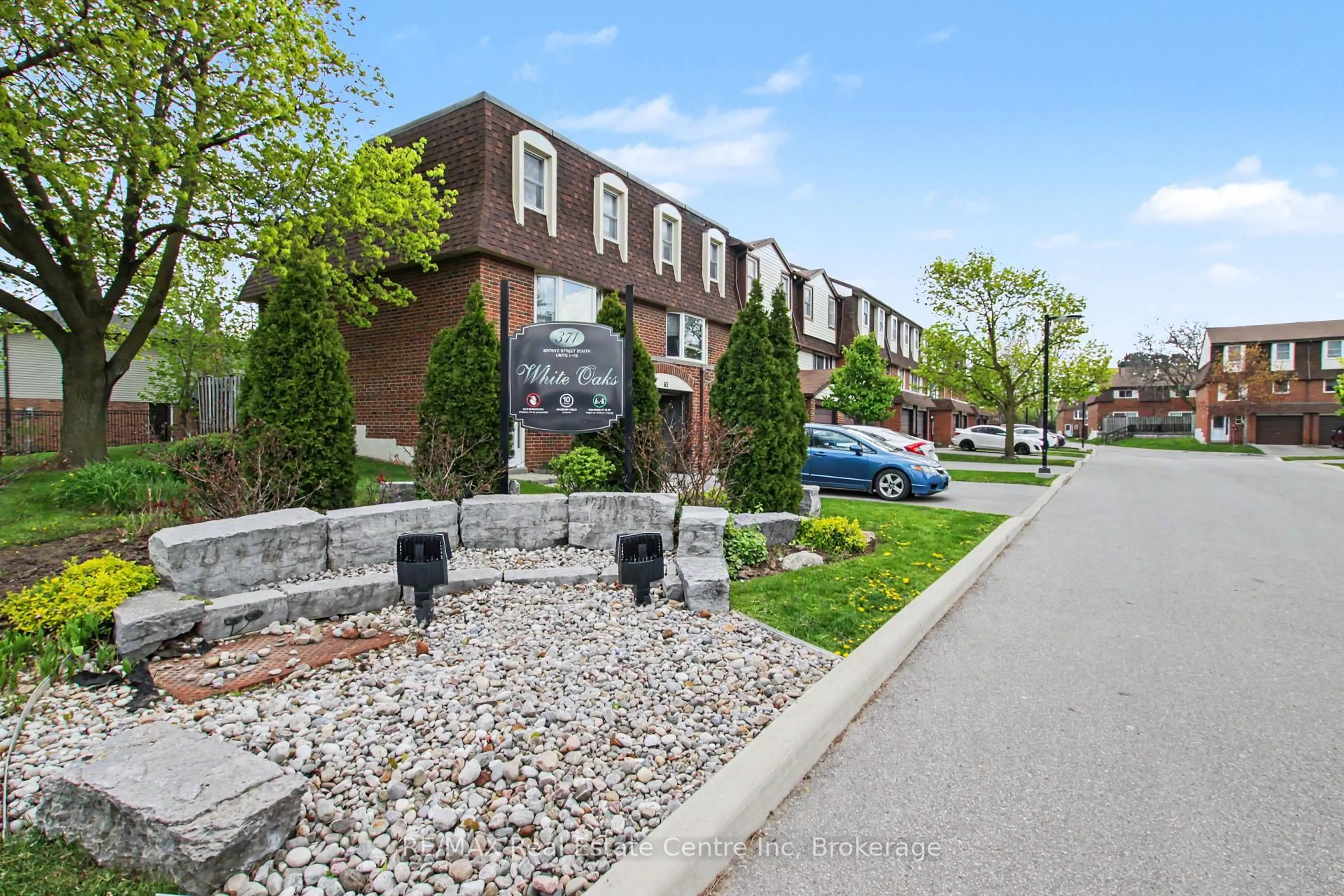 Unknown for 371 Bronte St #49, Milton Ontario L9T 3K5