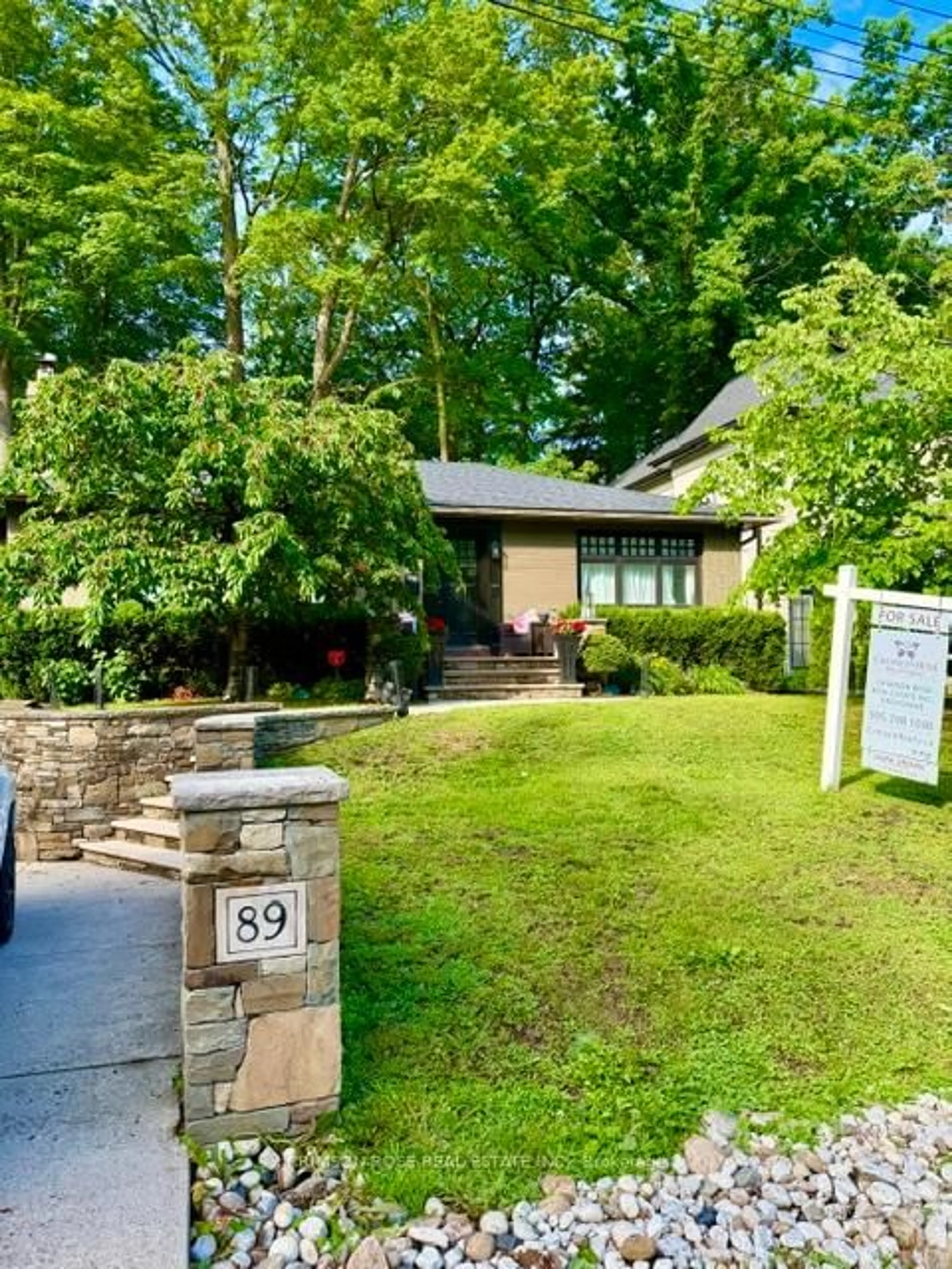 Unknown for 89 Holyrood Ave, Oakville Ontario L6K 2V4