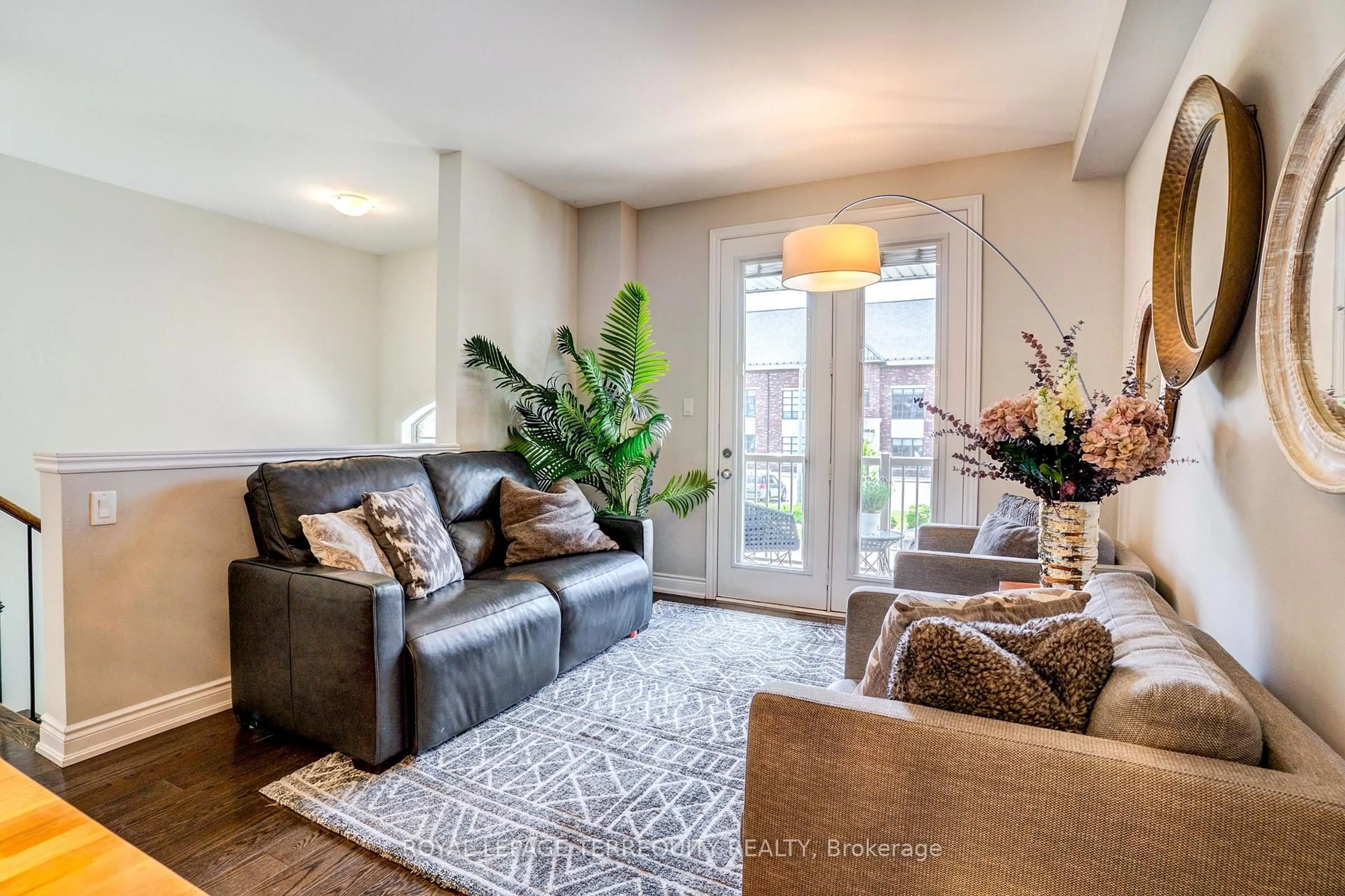 Living room with furniture, unknown for 132 Thomas Fisher Dr #27, Toronto Ontario M8Z 0E4