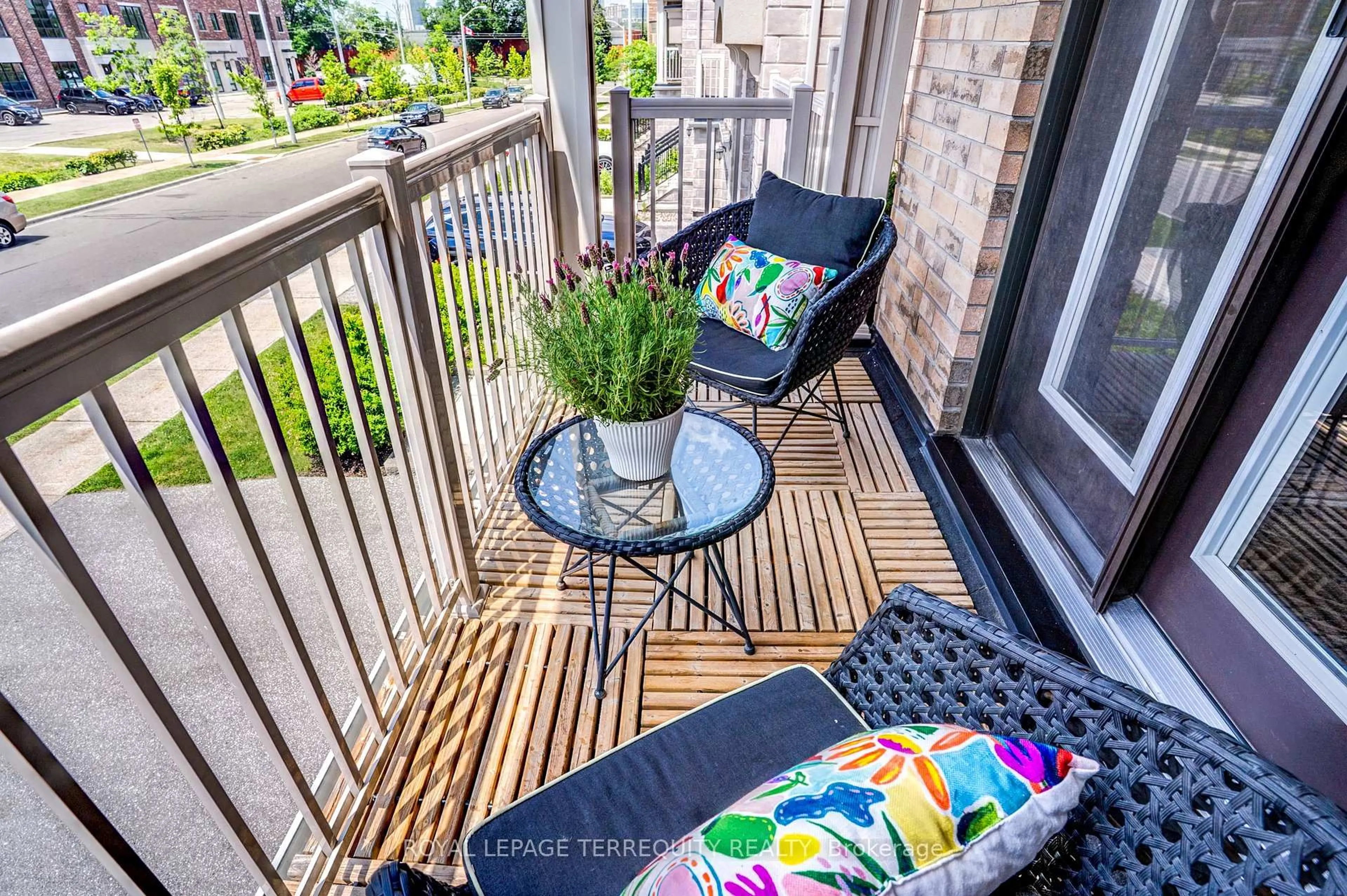 Patio, water/lake/river/ocean view for 132 Thomas Fisher Dr #27, Toronto Ontario M8Z 0E4