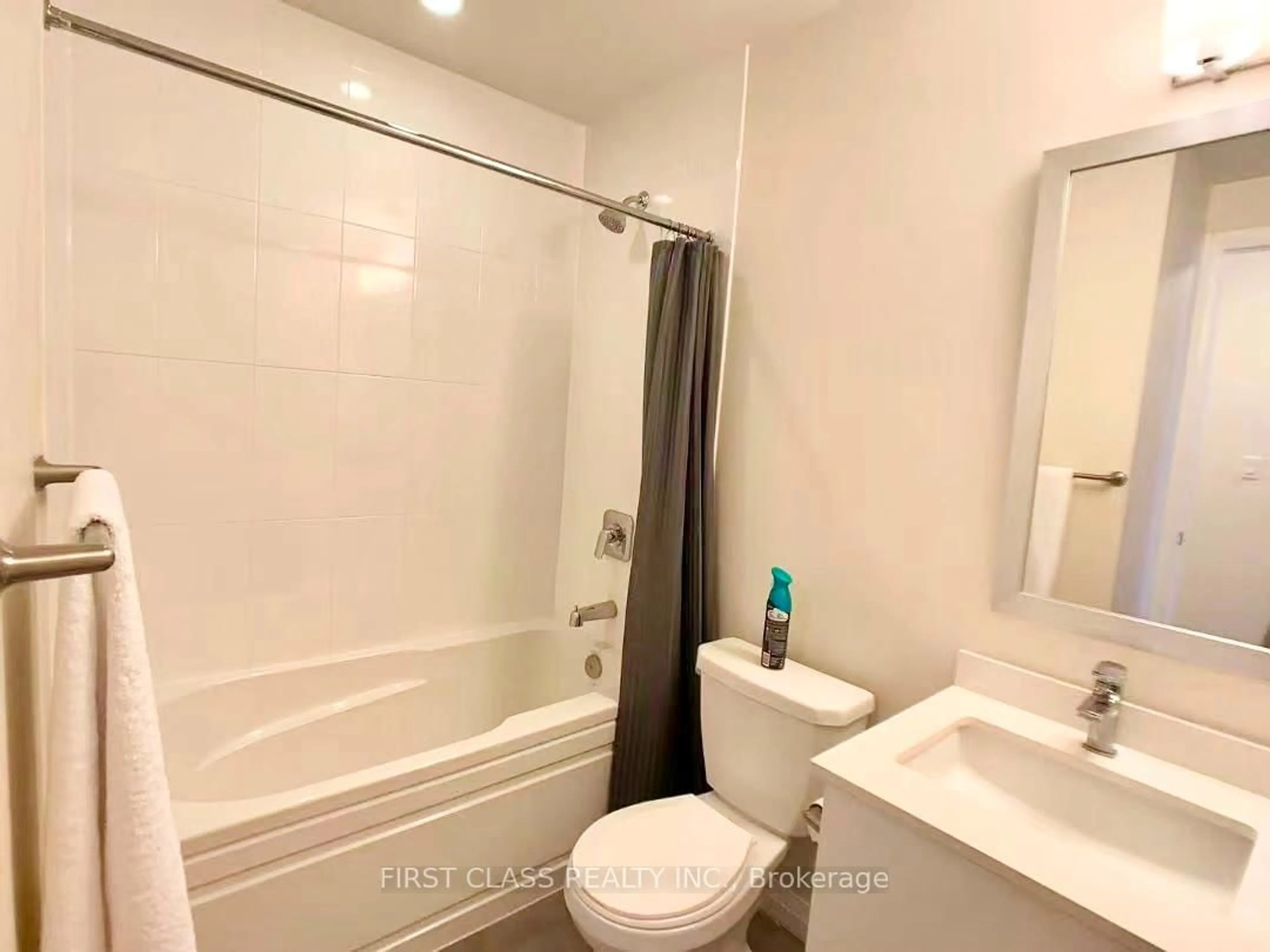Standard bathroom, unknown for 5033 Four Springs Ave #117, Mississauga Ontario L5R 0G6