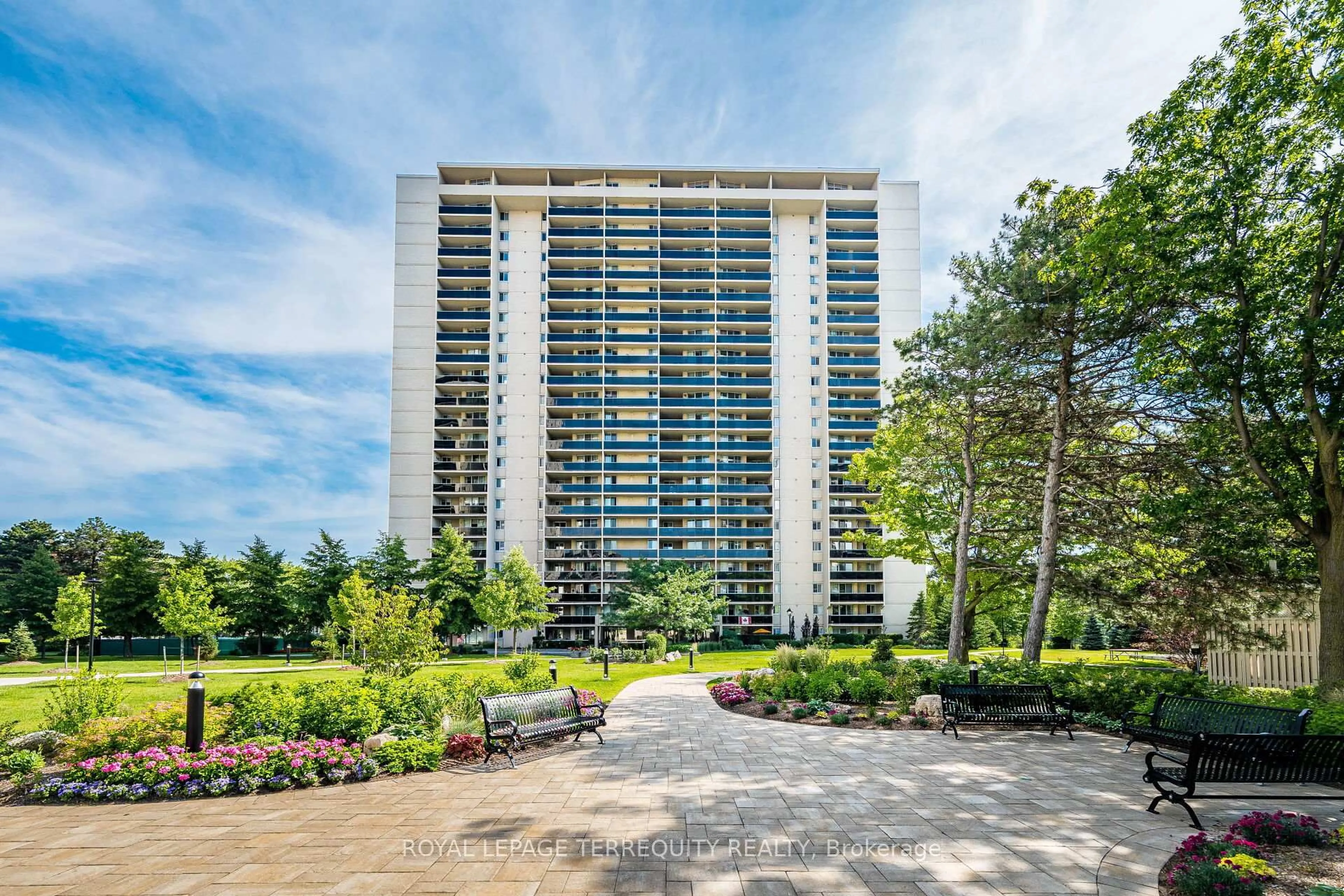 Unknown for 812 Burnhamthorpe Rd #1809, Toronto Ontario M9C 4W1