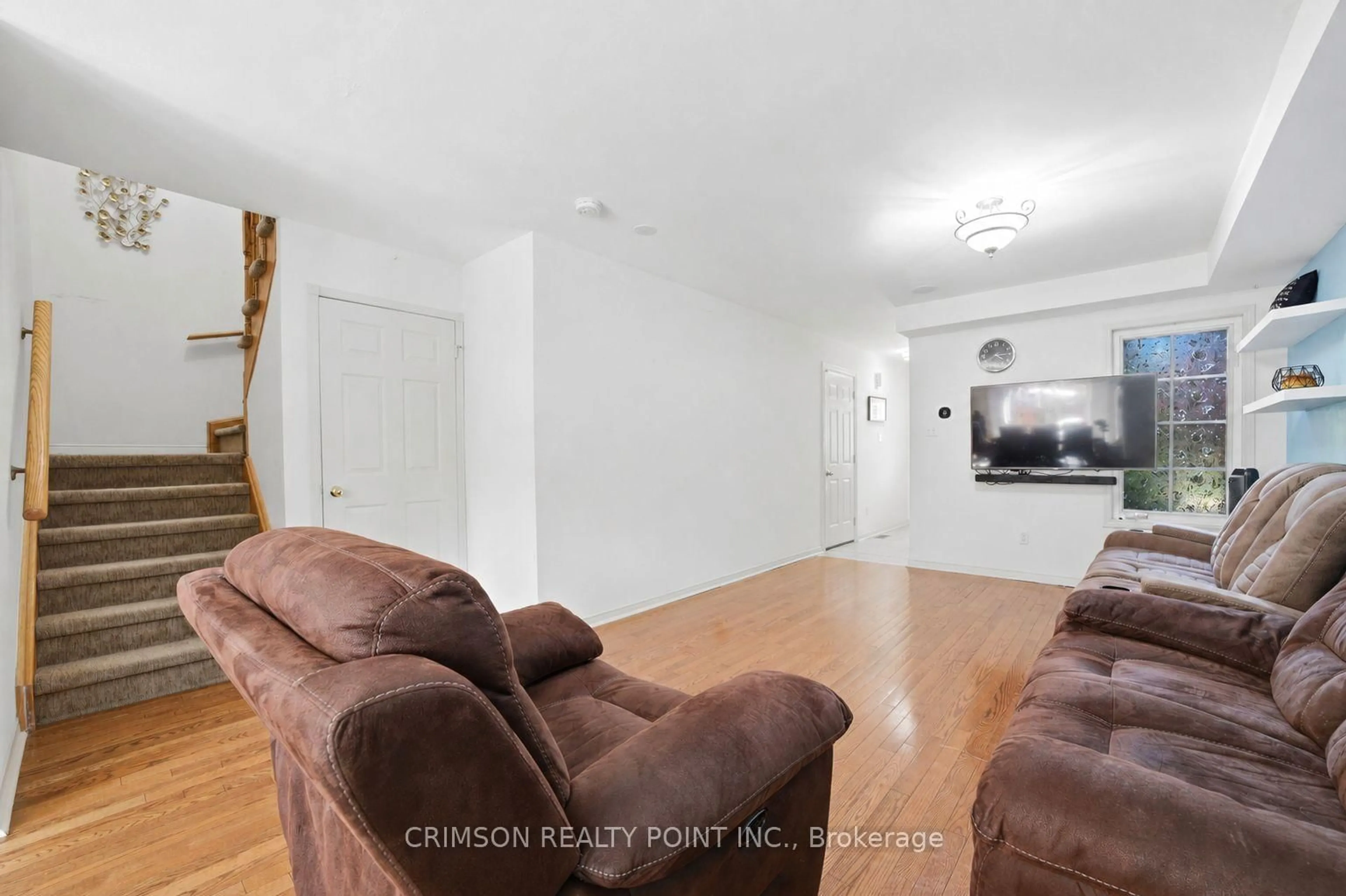 Unknown for 42 Dawson Cres, Milton Ontario L9T 5H9