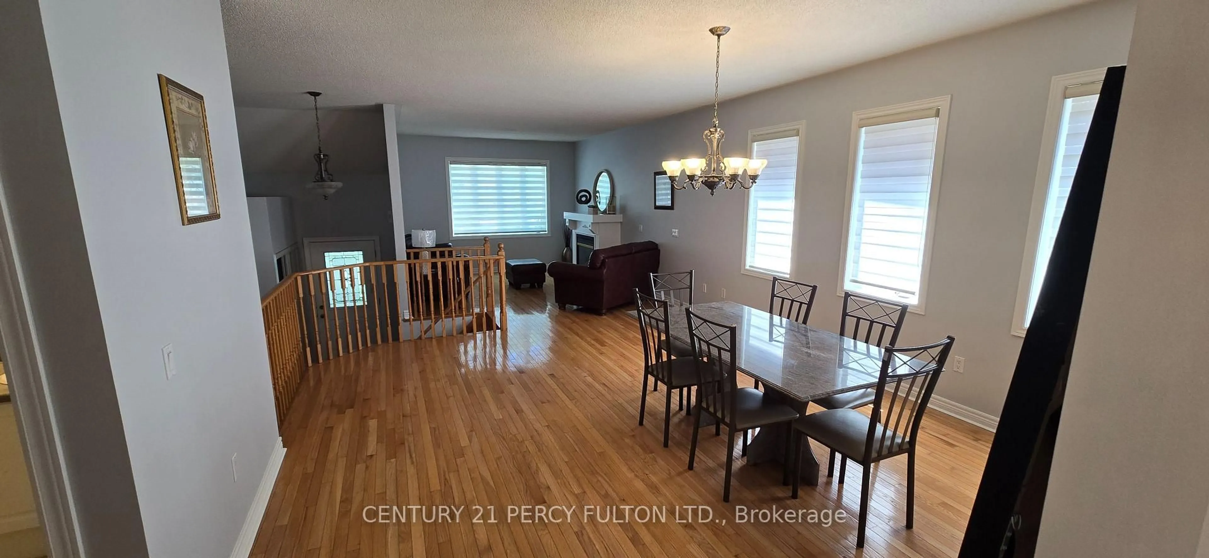 Dining room, wood/laminate floor for 26 Rushbrook Dr, Brampton Ontario L6P 1E4
