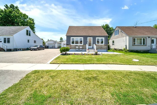 19 Pleasantview Ave, Brampton 2