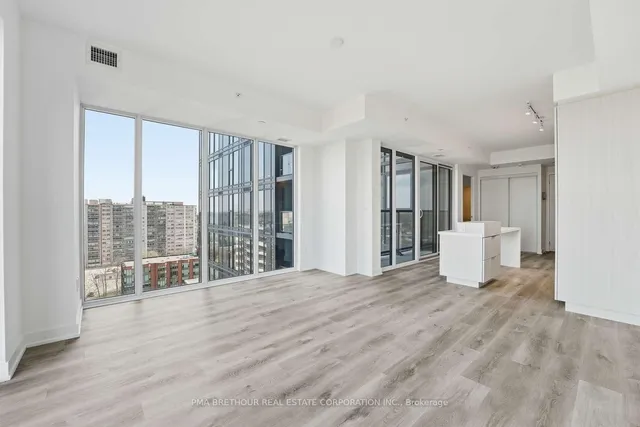 370 Martha St #1211, Burlington 3