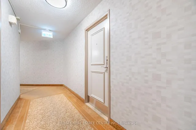 1320 Mississauga Valley Blvd #410, Mississauga 5