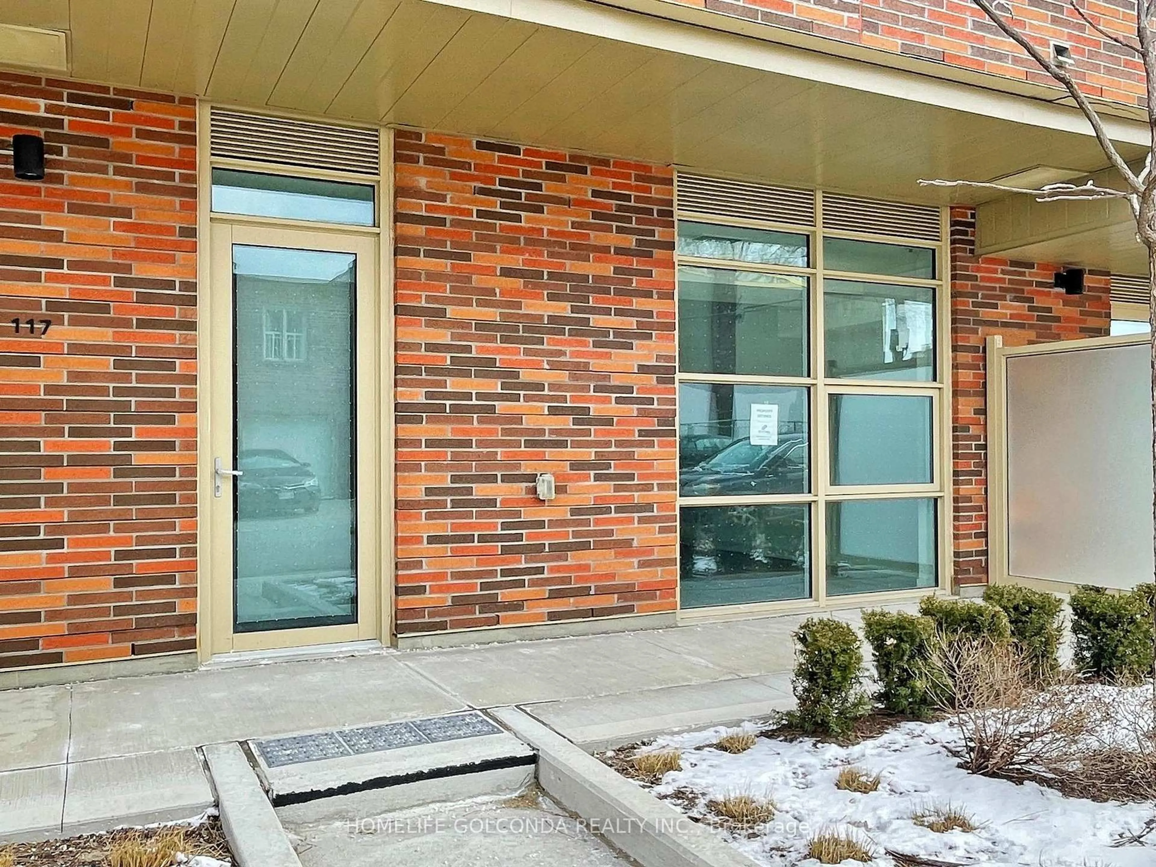 Unknown for 117 Ford St #107, Toronto Ontario M6N 3A2