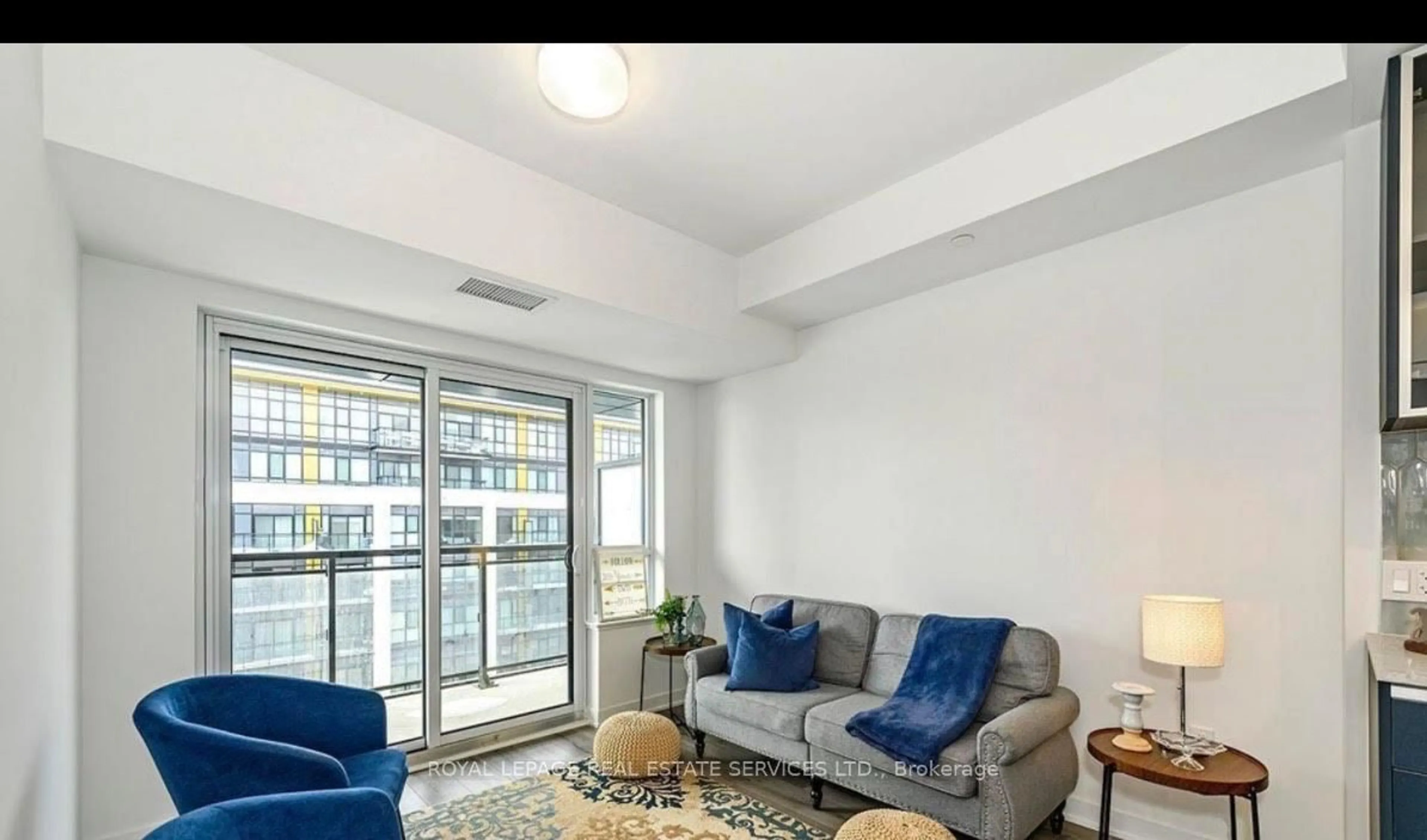 Living room with furniture, unknown for 395 Dundas St #820, Oakville Ontario L6M 4M2