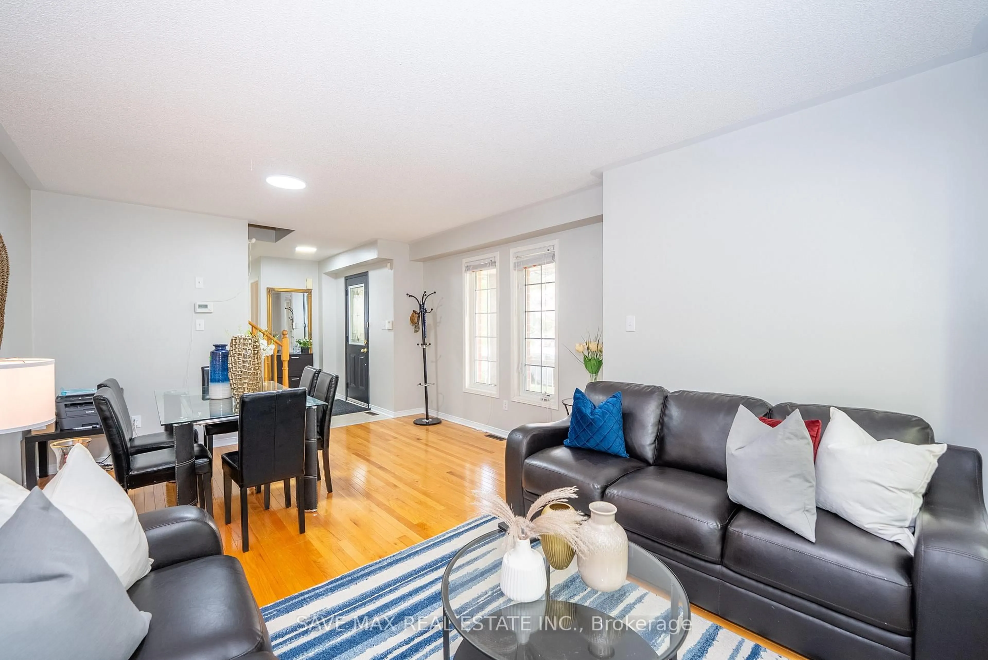Living room with furniture, unknown for 87 Luella Cres, Brampton Ontario L7A 3H5
