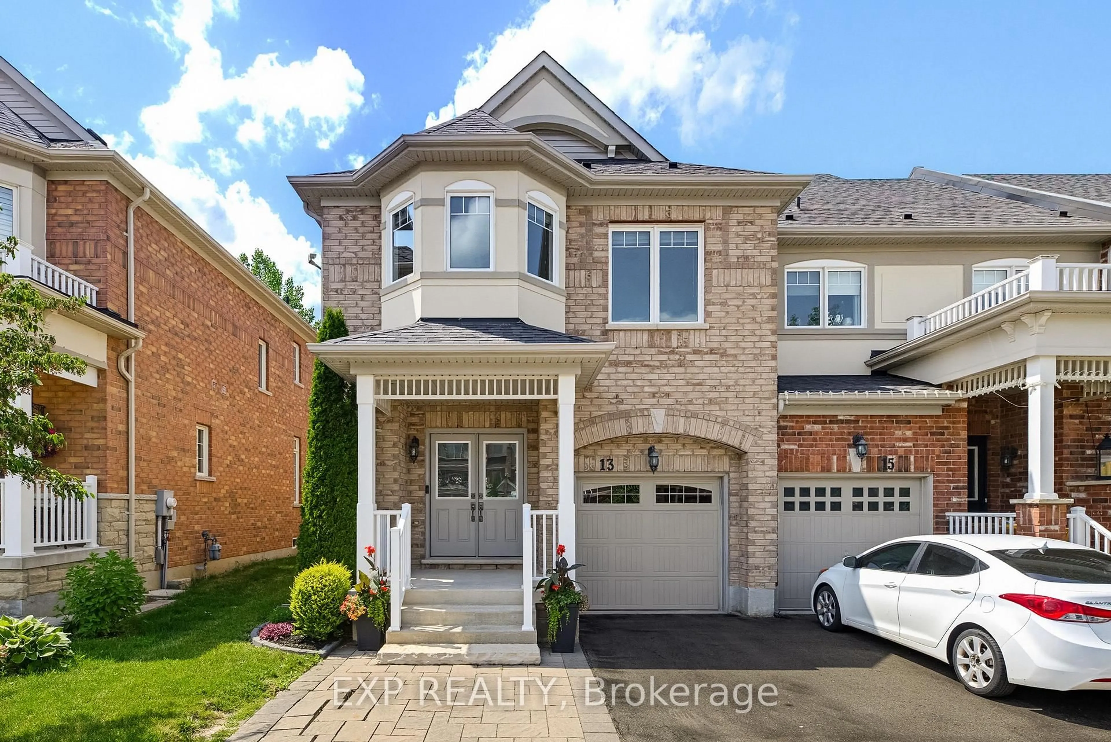 Home with brick exterior material, street for 13 Mccardy Crt, Caledon Ontario L7C 3X1