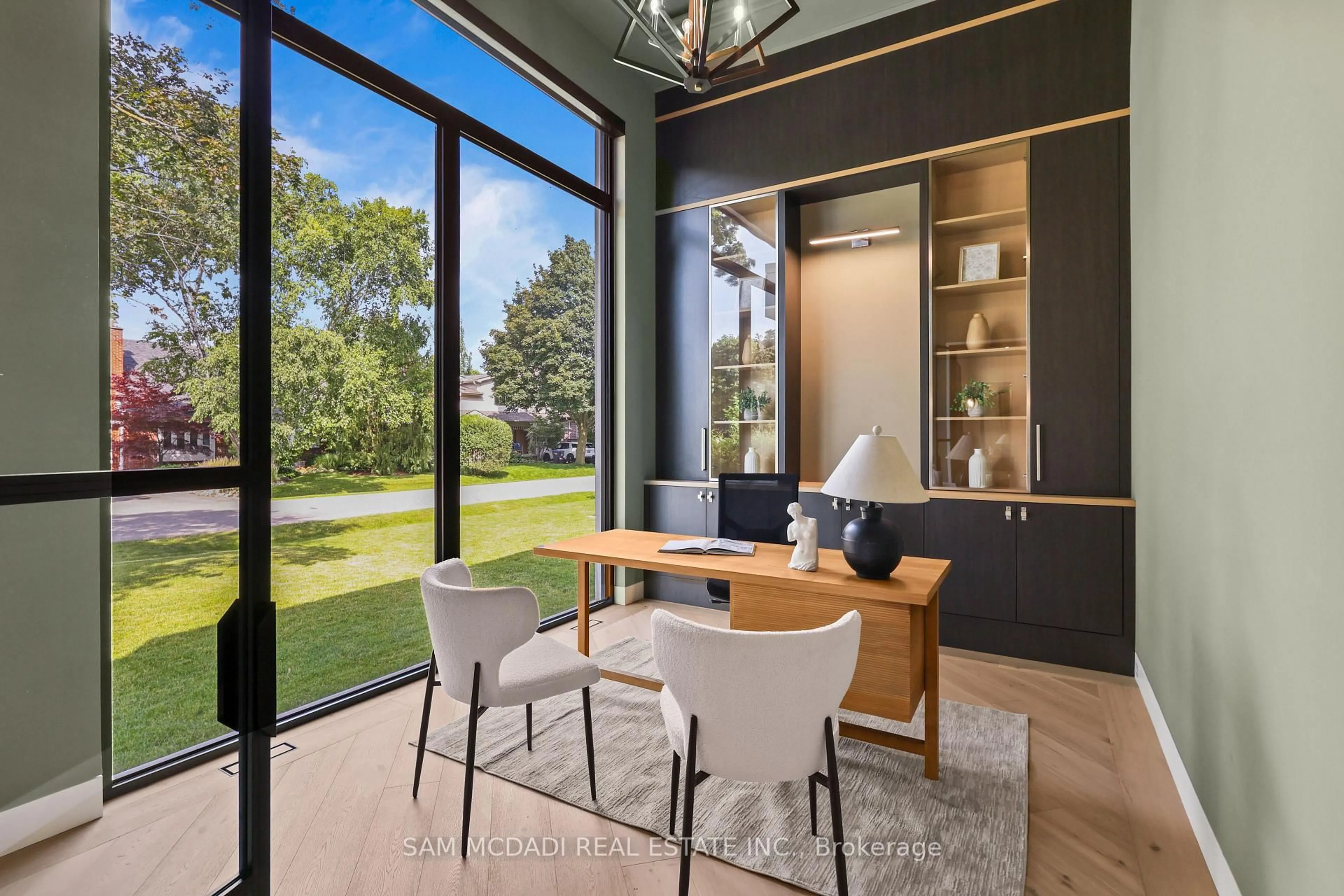 Dining room, unknown for 2186 Harcourt Cres, Mississauga Ontario L4Y 1W1