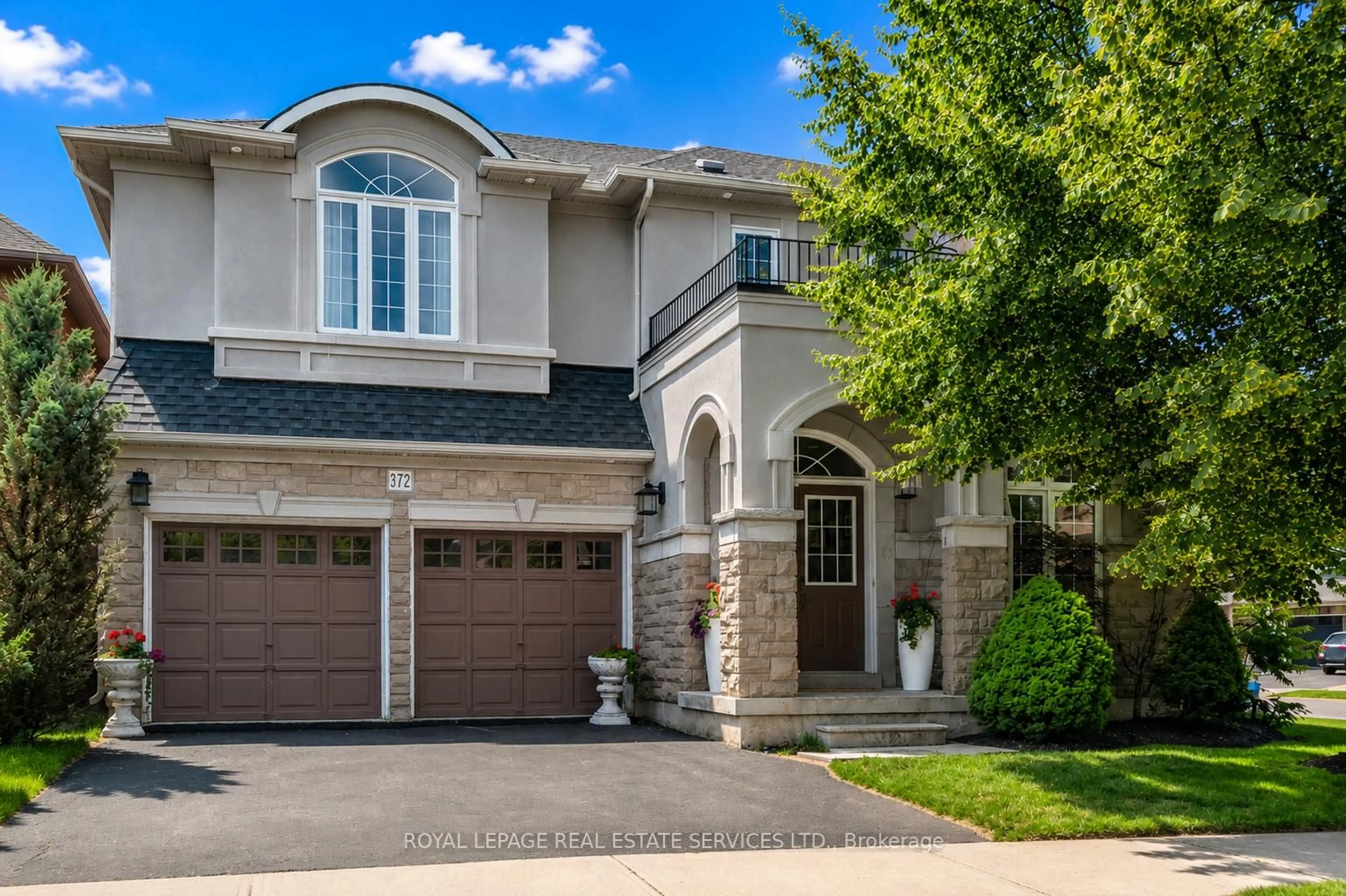 Home with brick exterior material, street for 372 Creek Path Ave, Oakville Ontario L6L 6X3