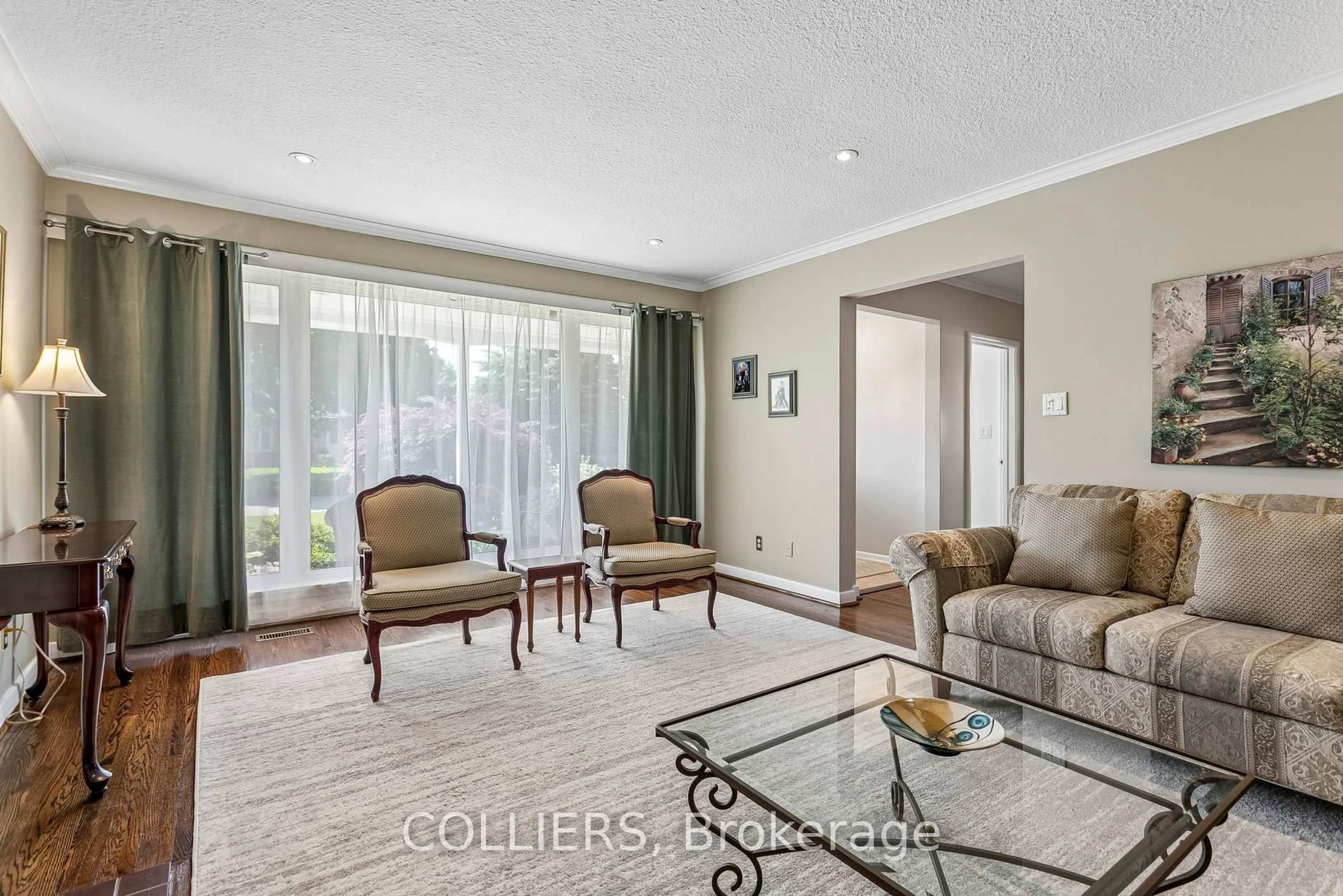 Living room with furniture, unknown for 24 Tettenhall Rd, Toronto Ontario M9A 2C3
