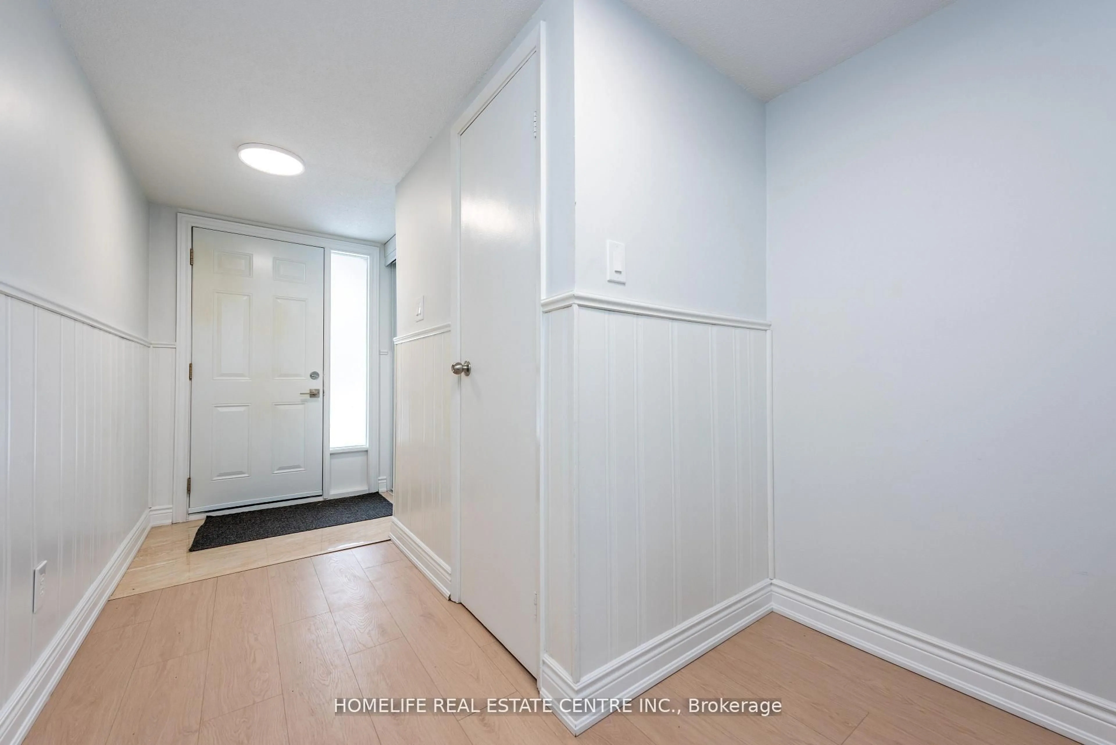 Unknown for 62 Mccallum Crt, Brampton Ontario L6W 3M4