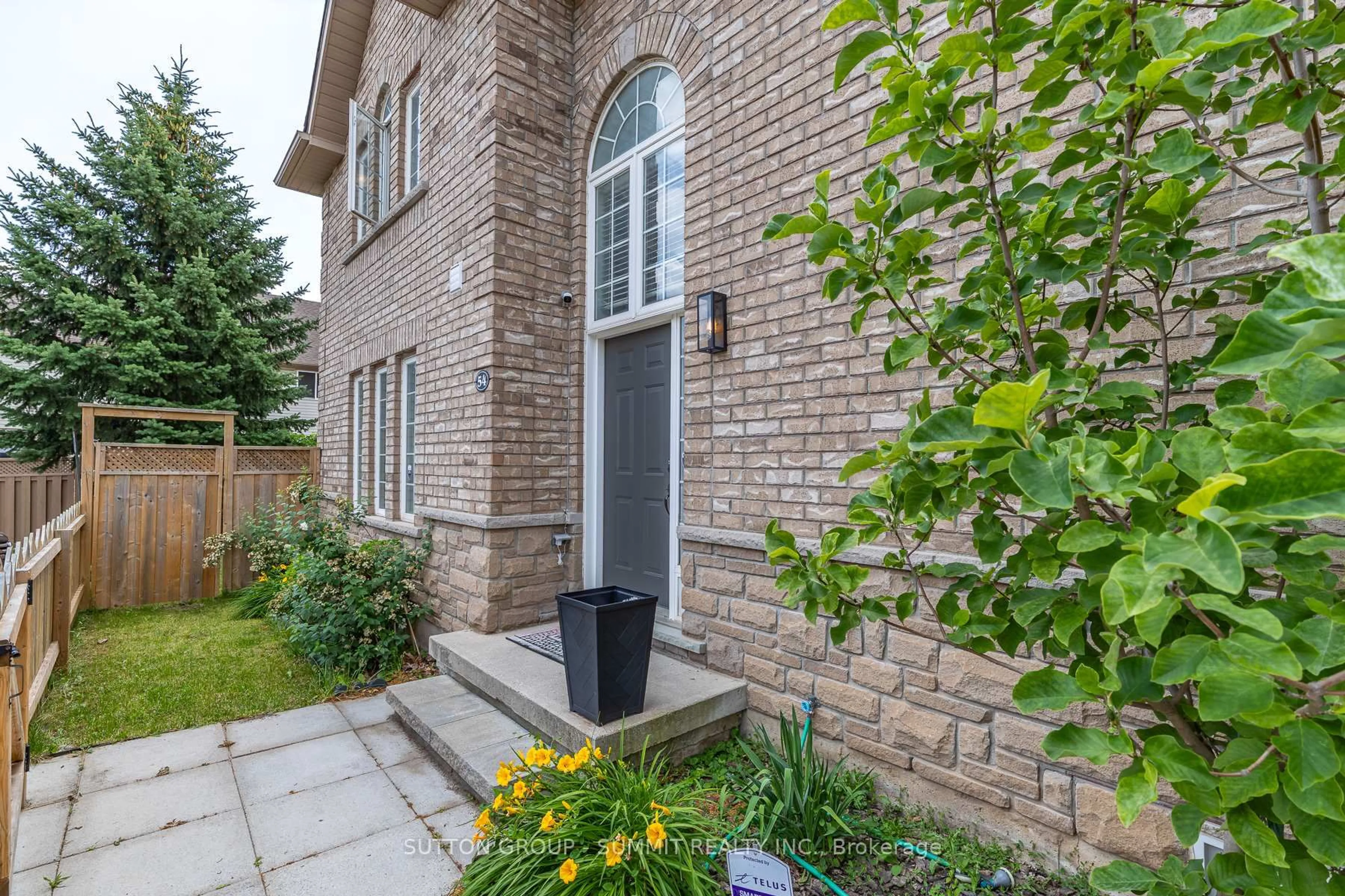 Home with brick exterior material, street for 4055 Forest Run Ave #54, Burlington Ontario L7M 5B8