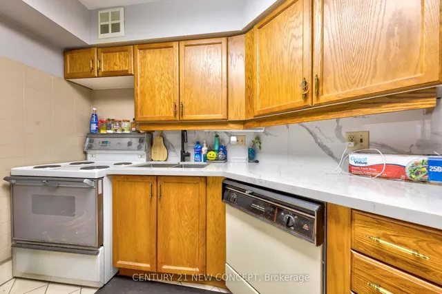 22 Southport St #932, Toronto 3