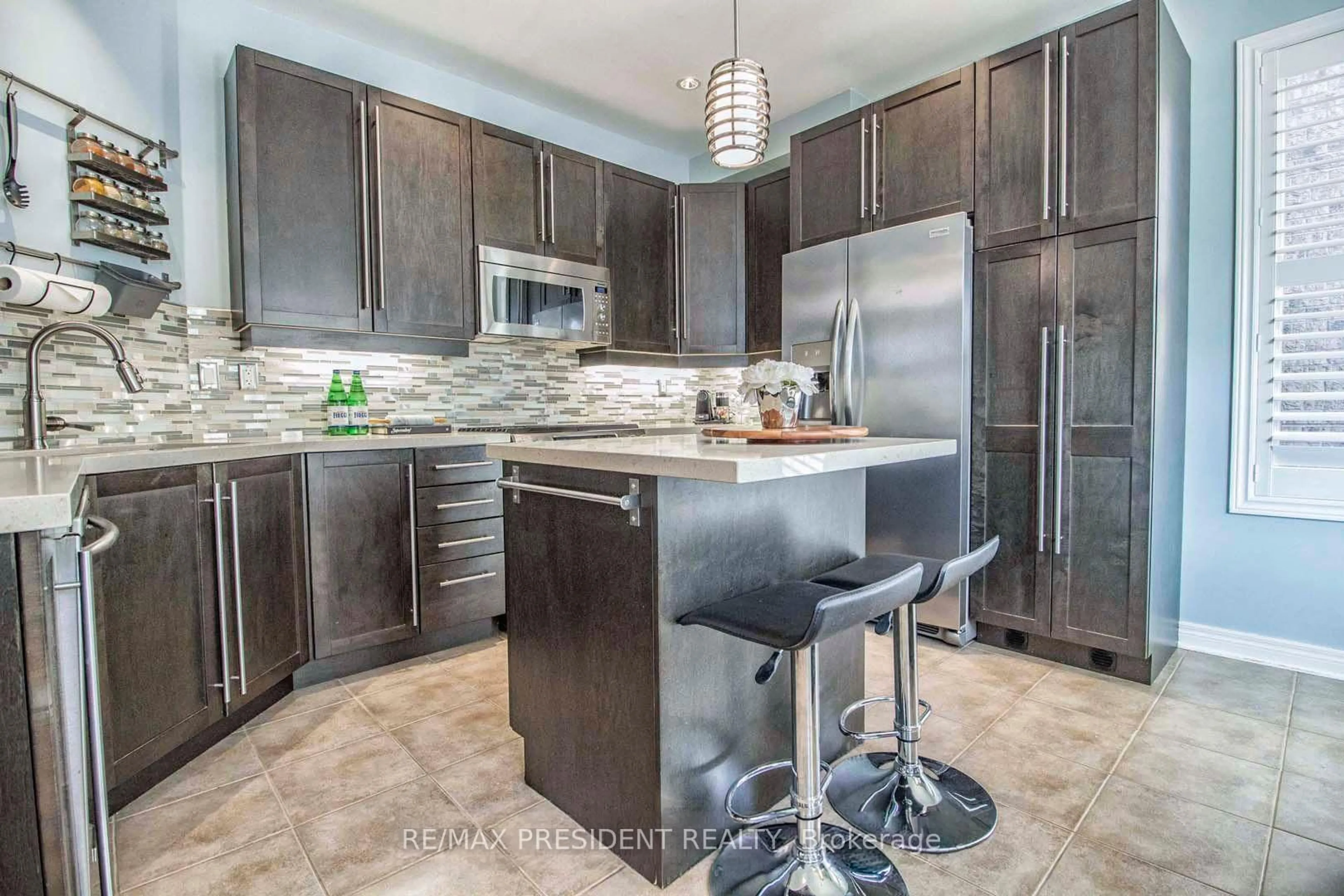 Contemporary kitchen, ceramic/tile floor for 44 Robitaille Dr, Brampton Ontario L6R 0H6