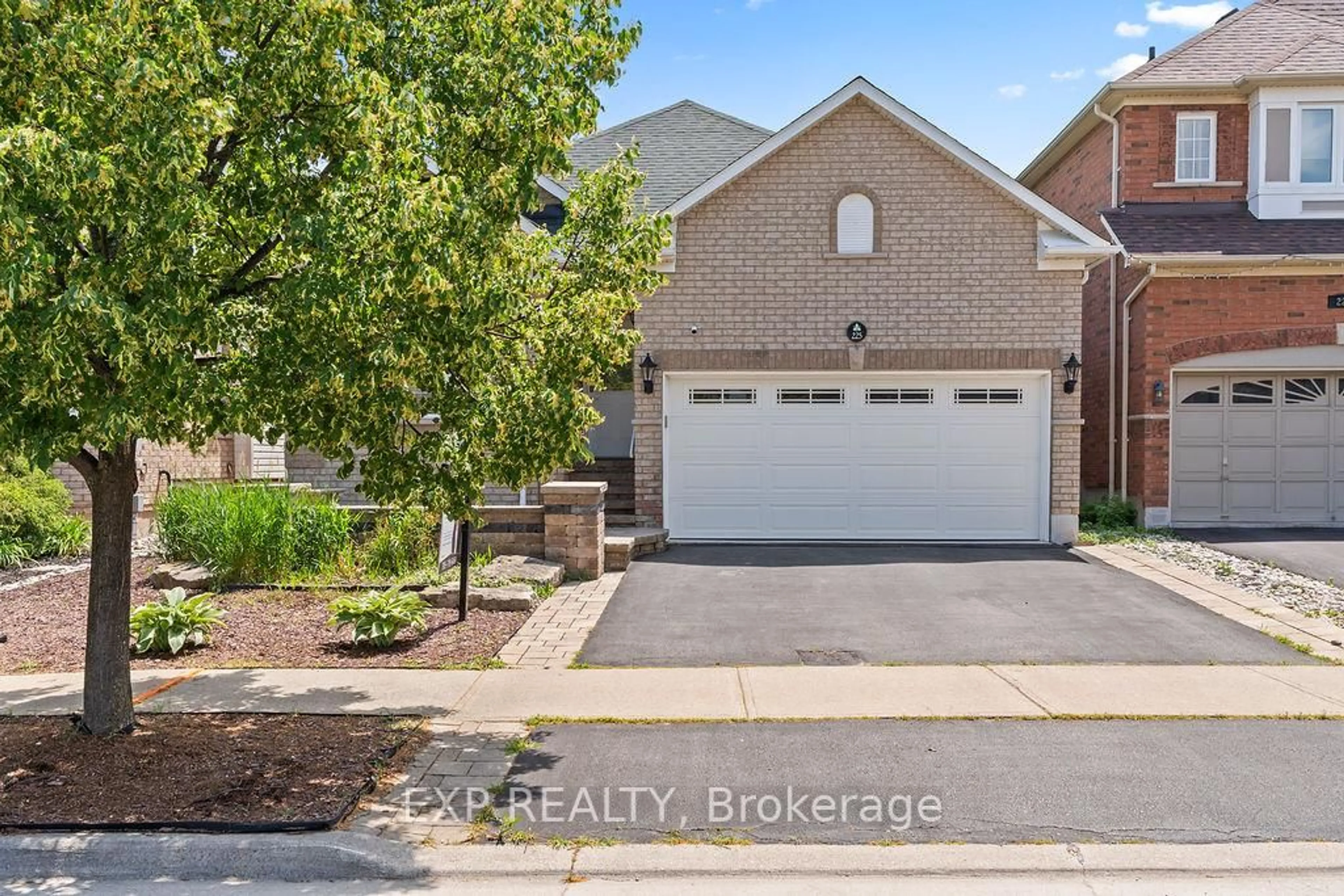 Home with brick exterior material, street for 225 Ellis Cres, Halton Hills Ontario L9T 6B5