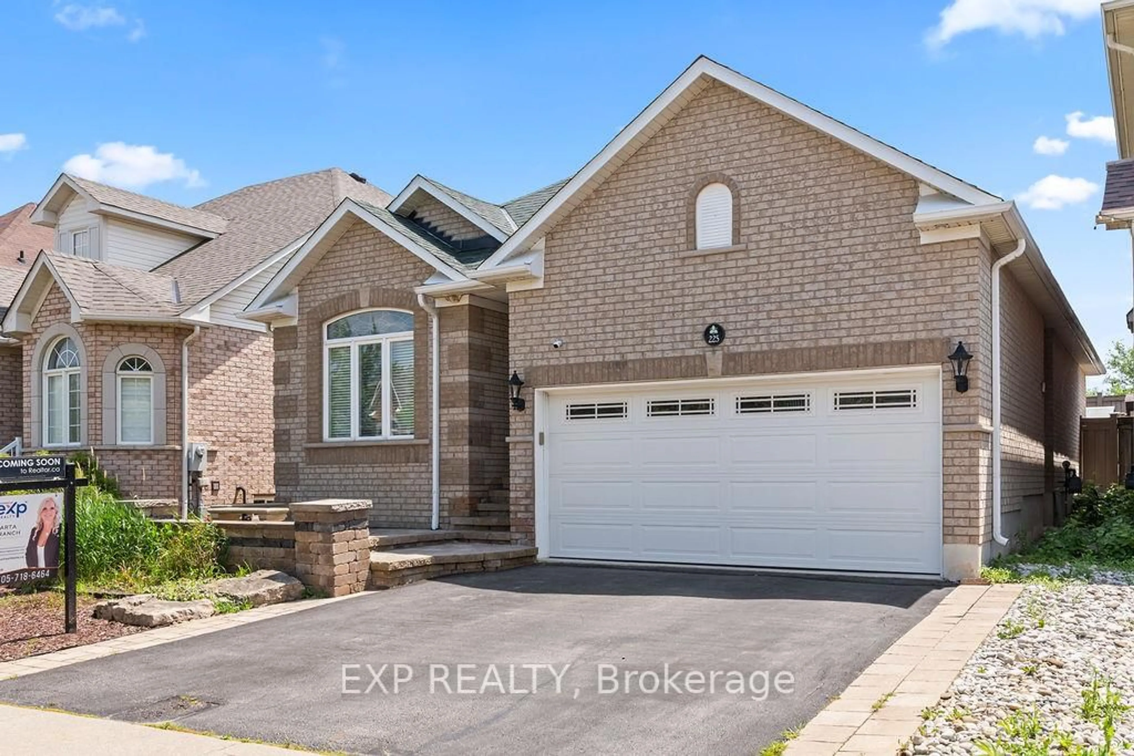 Home with brick exterior material, street for 225 Ellis Cres, Halton Hills Ontario L9T 6B5