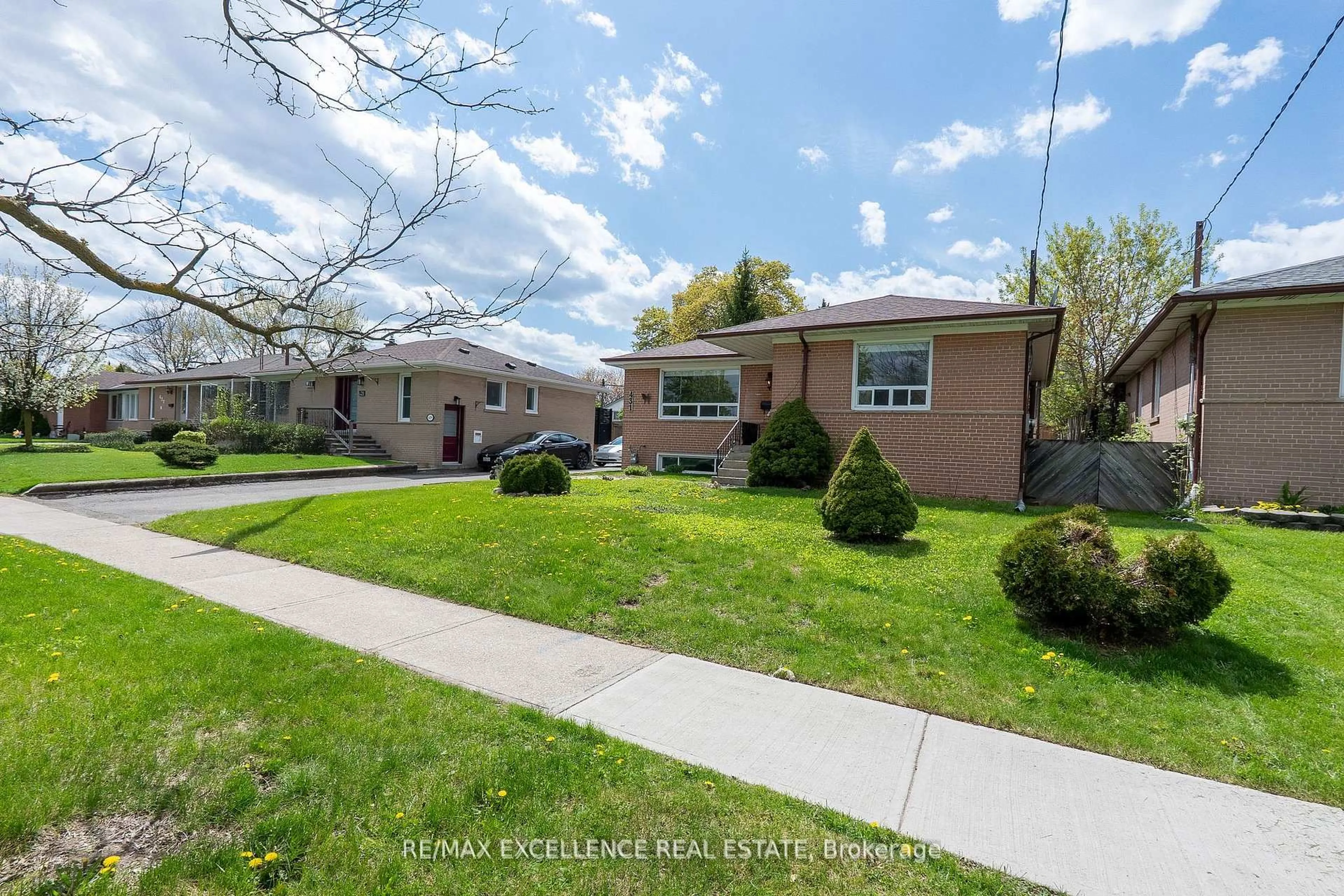 Unknown for 431 Delrex Blvd, Halton Hills Ontario L7G 4J1