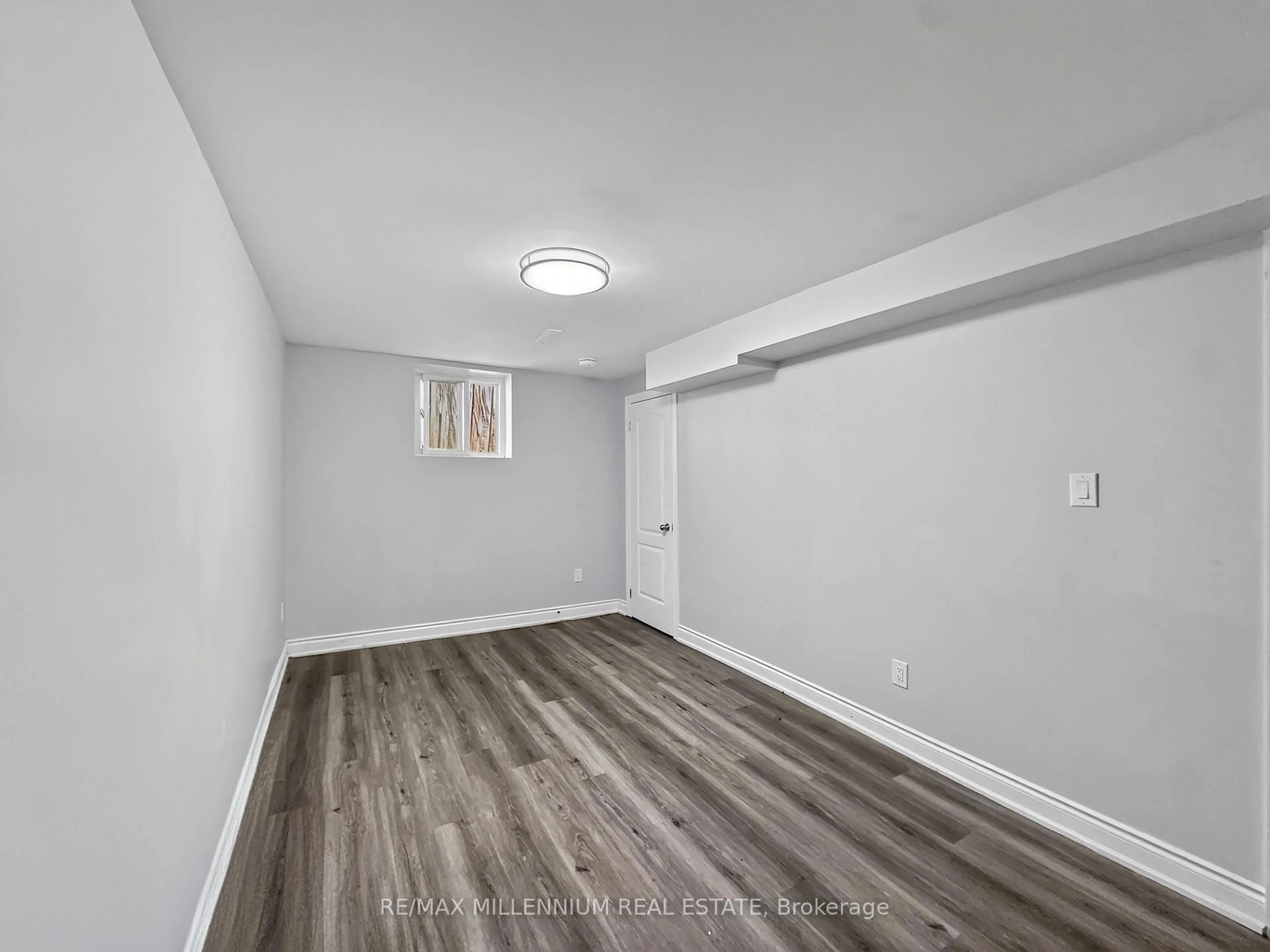 A pic of a room for 19 Cardwell St, Orangeville Ontario L9W 2V7