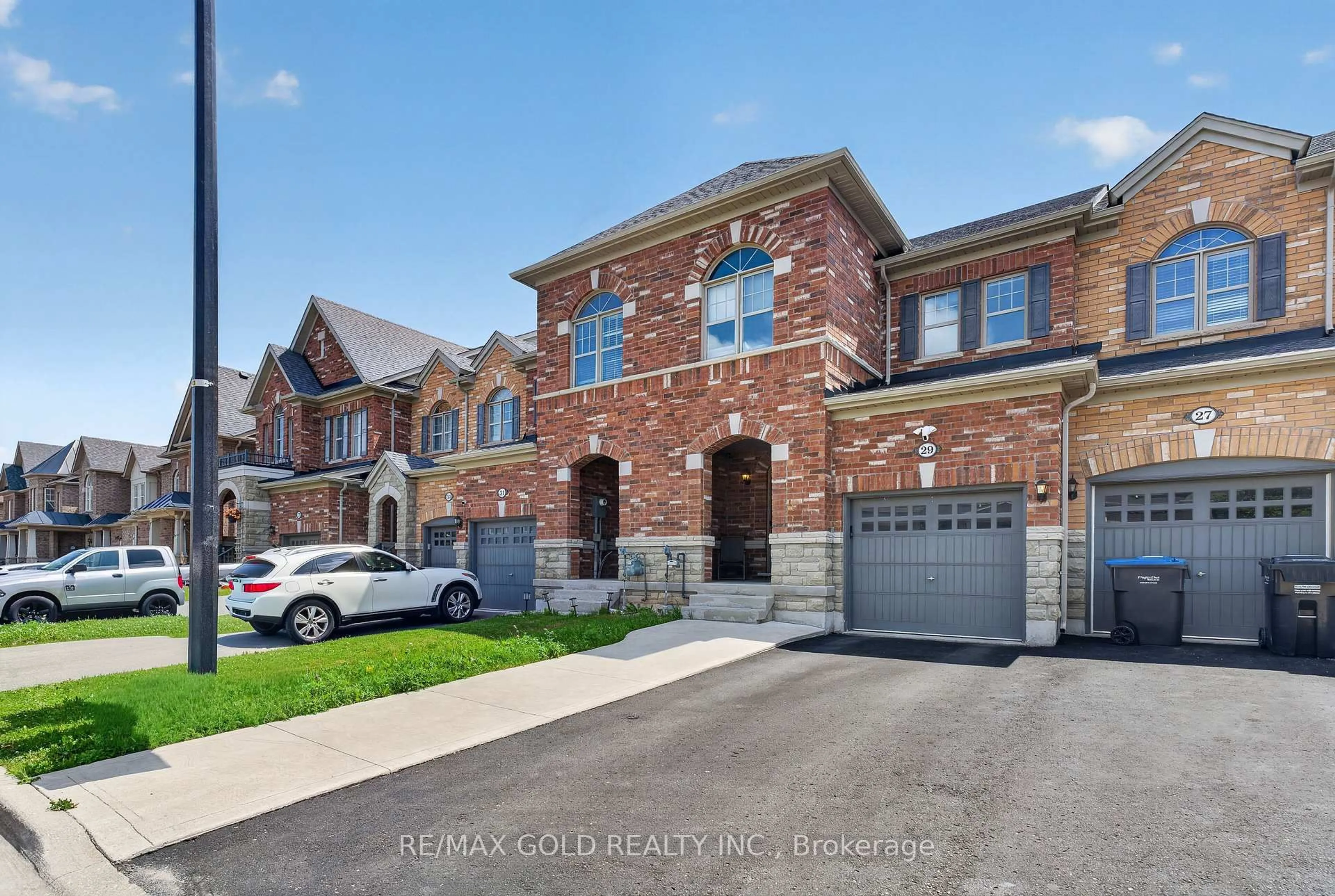 Home with brick exterior material, street for 29 Rangemore Rd, Brampton Ontario L7A 4V7