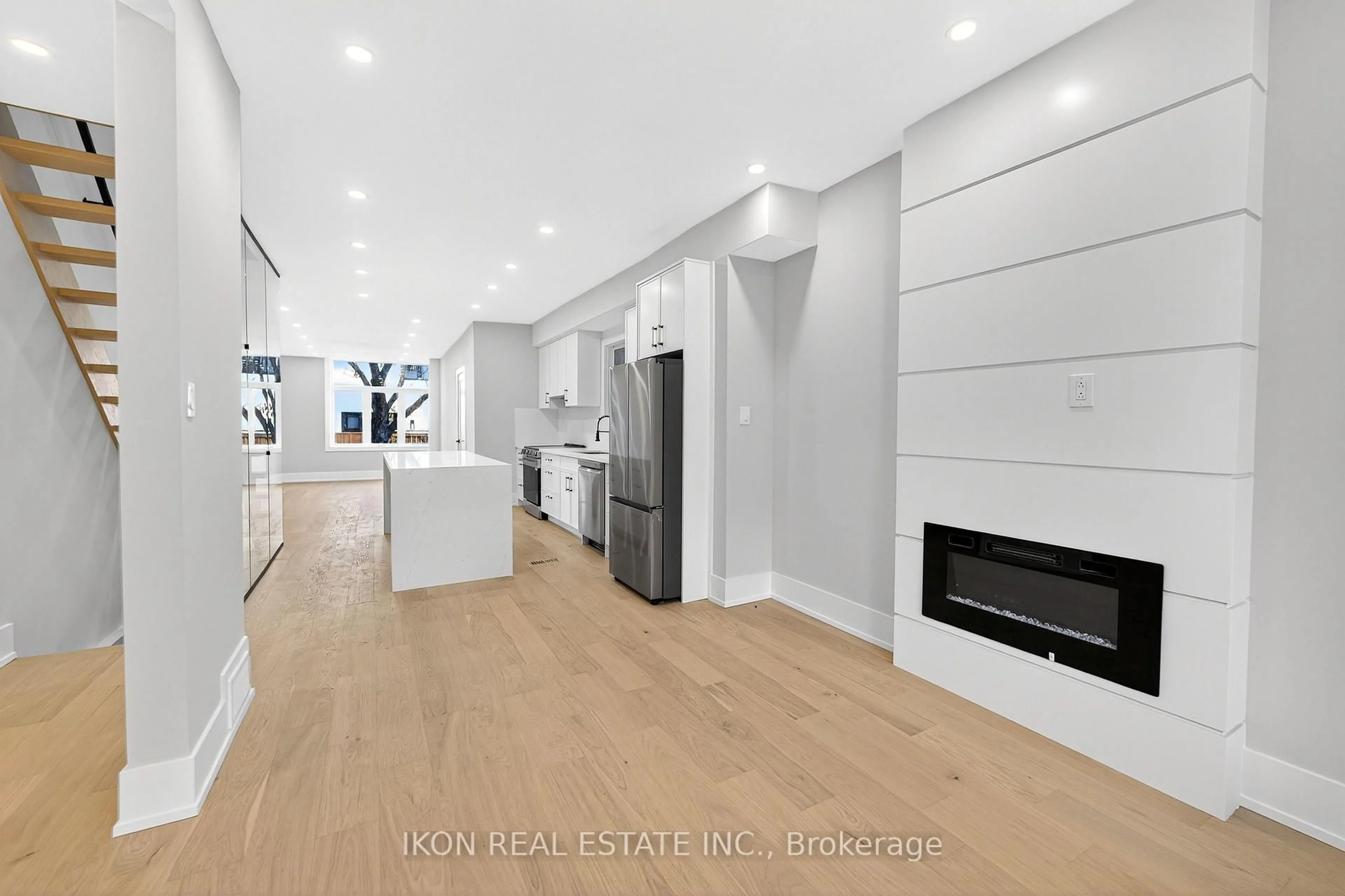 Open concept kitchen, unknown for 475 Delaware Ave, Toronto Ontario M6H 2V1