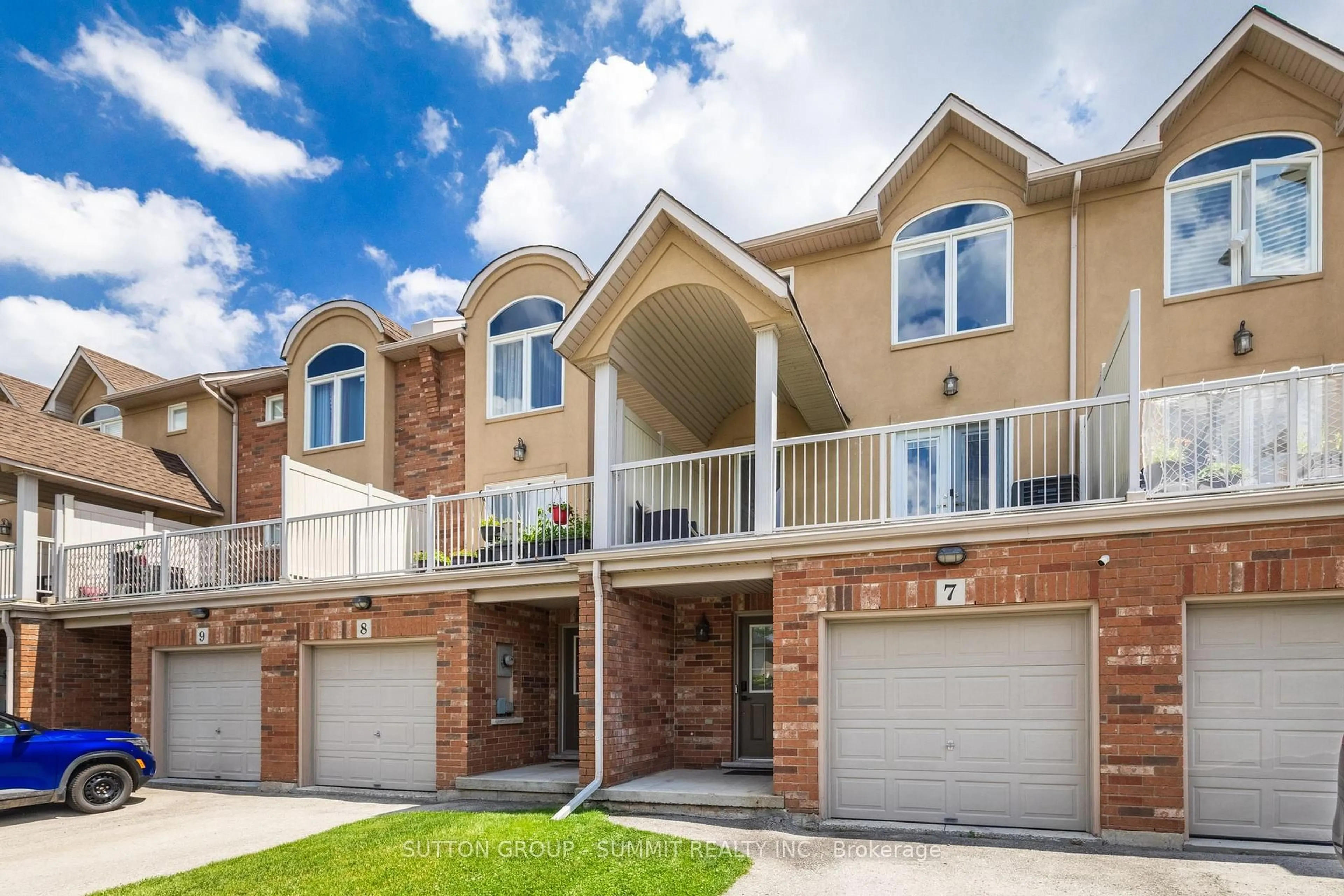 Home with brick exterior material, unknown for 1253 SILVAN FOREST Dr #7, Burlington Ontario L7M 0B7